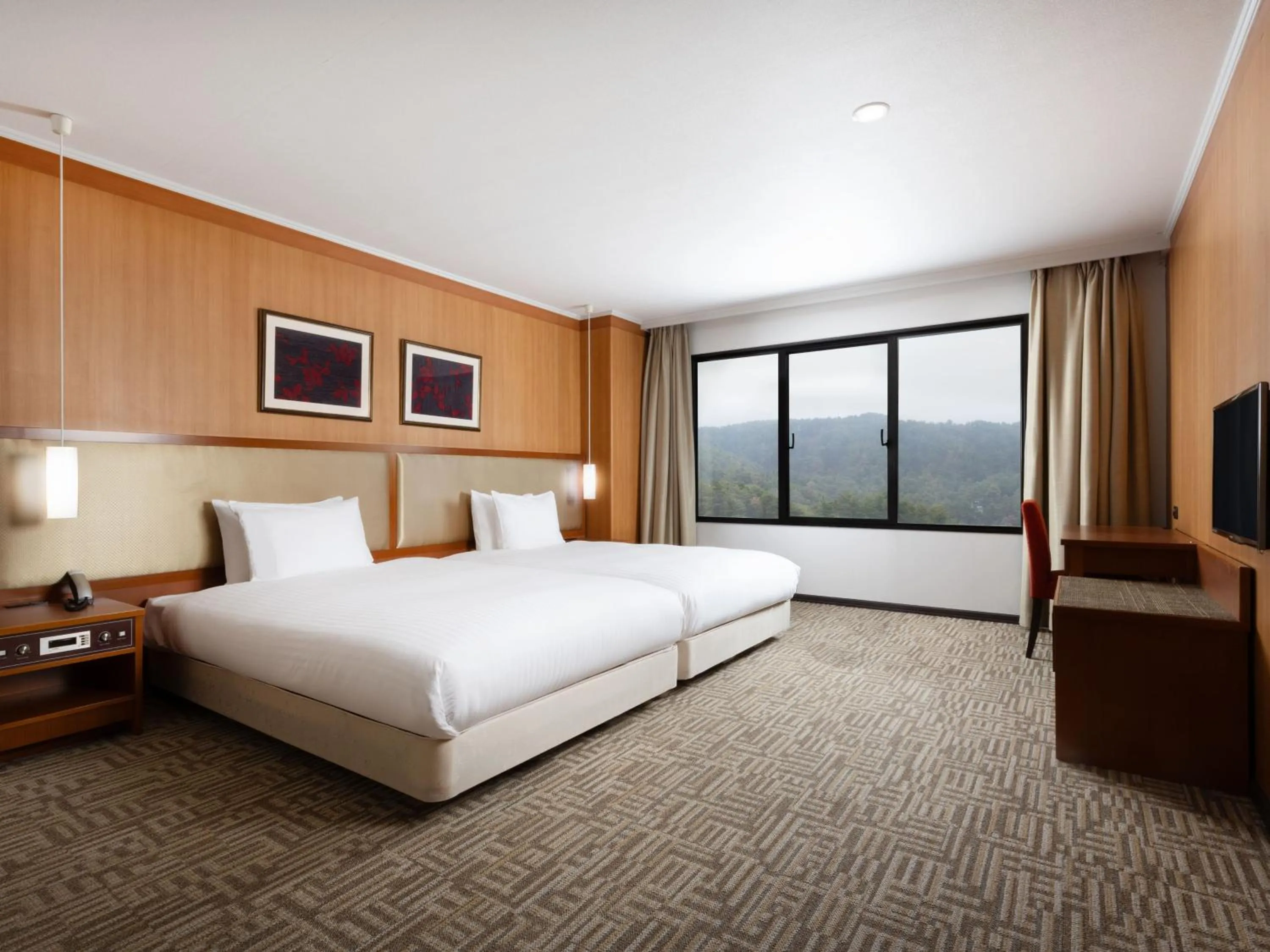 Bed in Mercure Tottori Daisen Resort & Spa