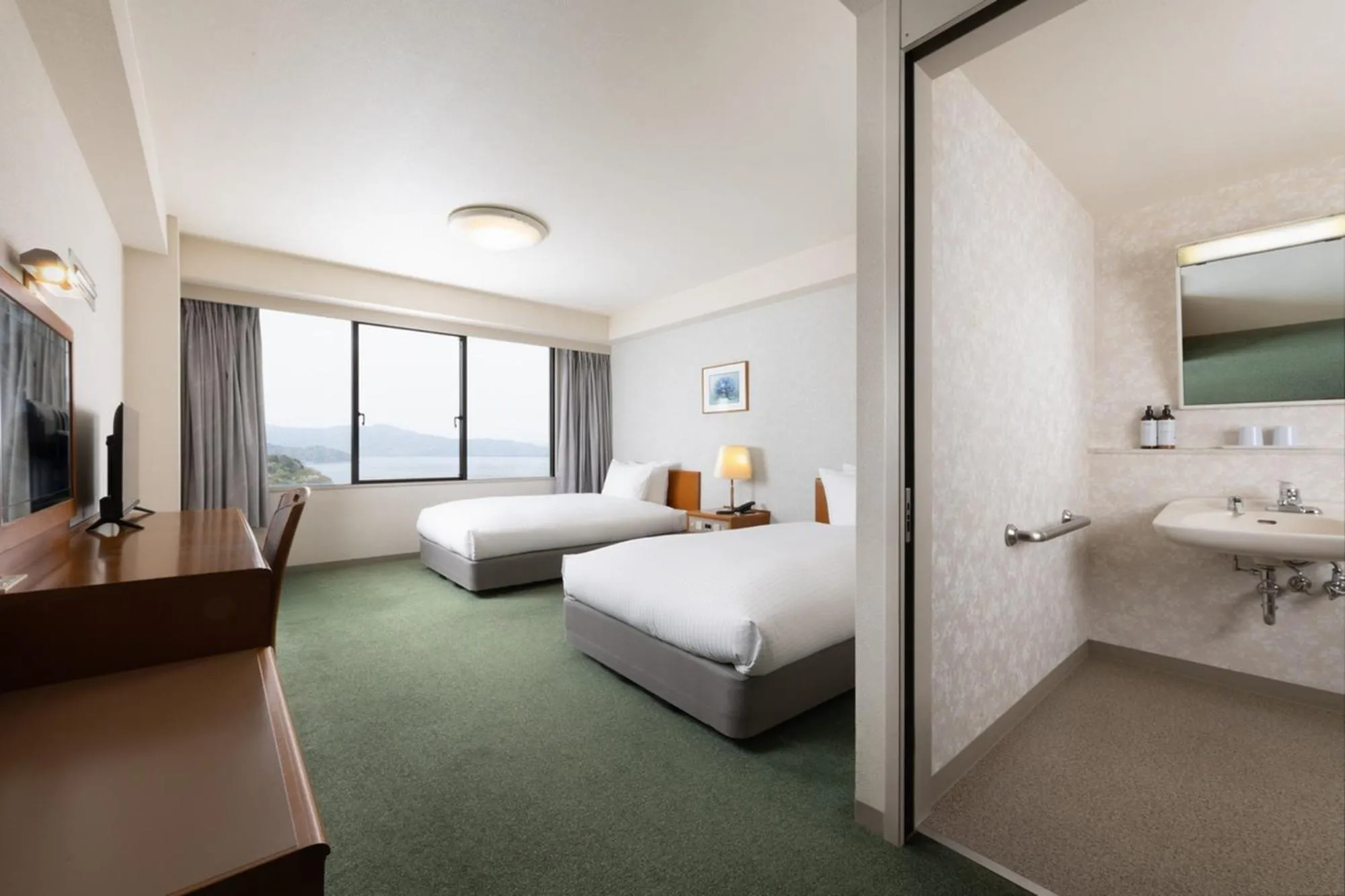 Photo of the whole room, Bed in Mercure Kyoto Miyazu Resort & Spa