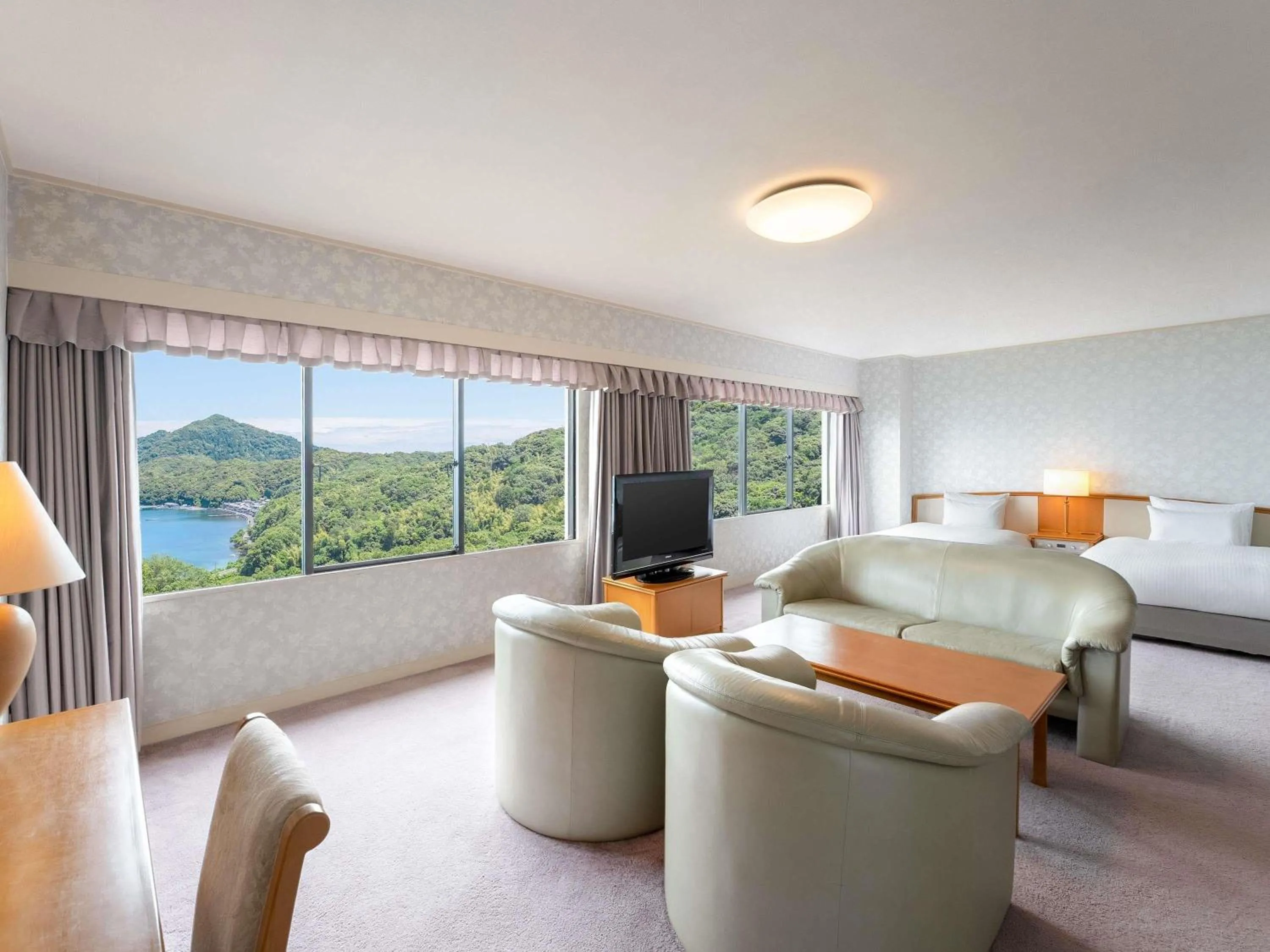 Bedroom, Bed in Mercure Kyoto Miyazu Resort & Spa