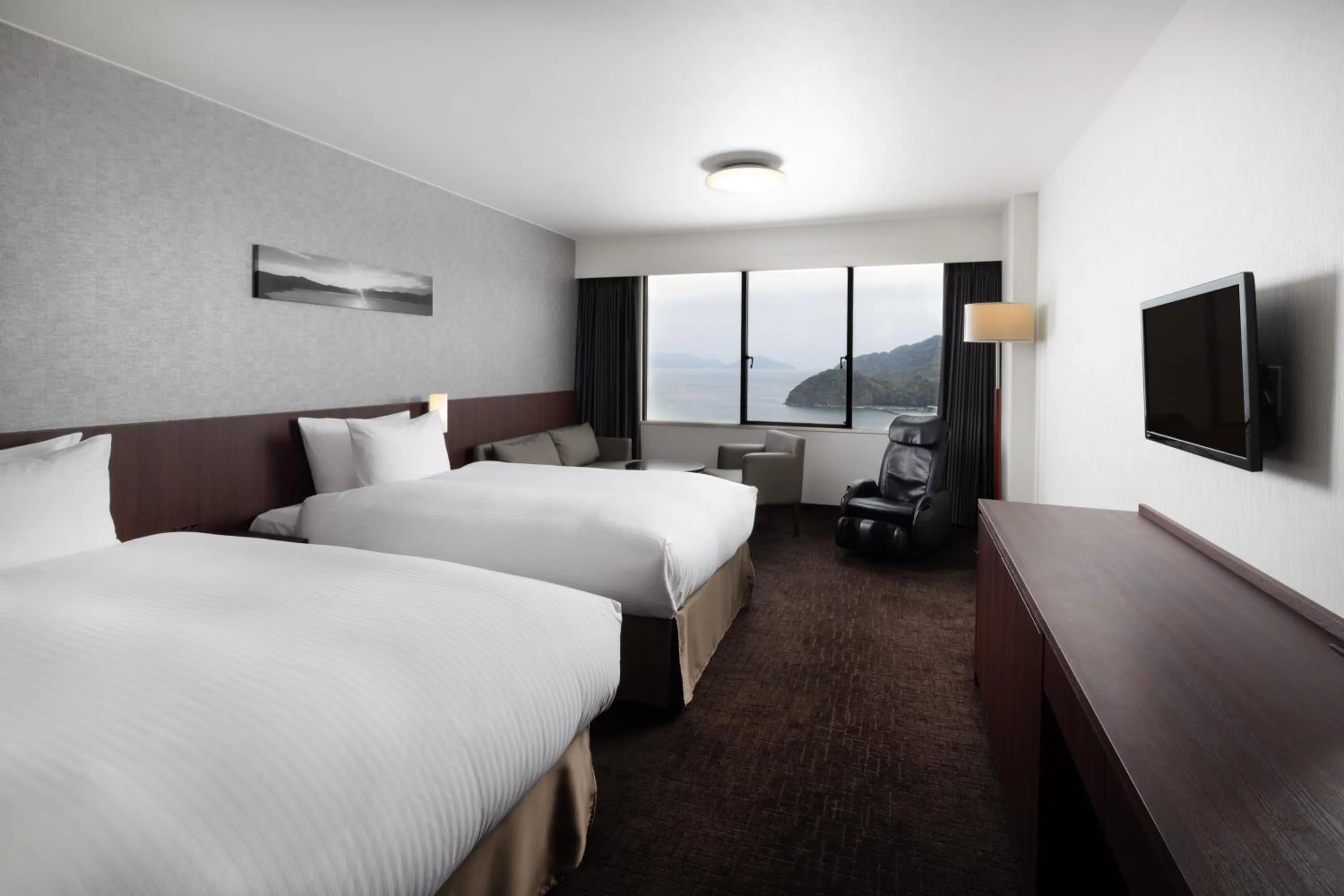 Photo of the whole room, Bed in Mercure Kyoto Miyazu Resort & Spa