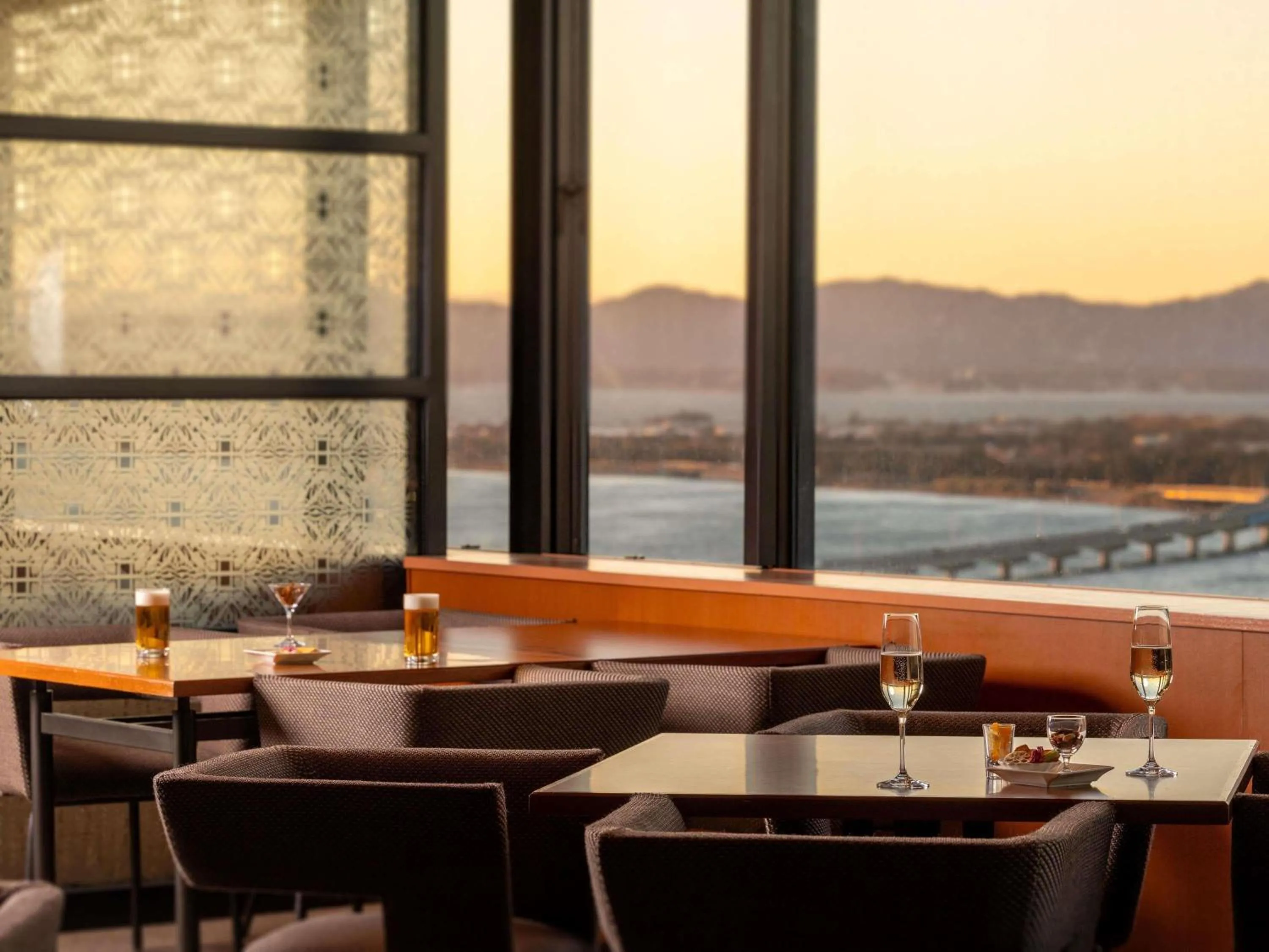 Restaurant/places to eat in Grand Mercure Lake Hamana Resort & Spa