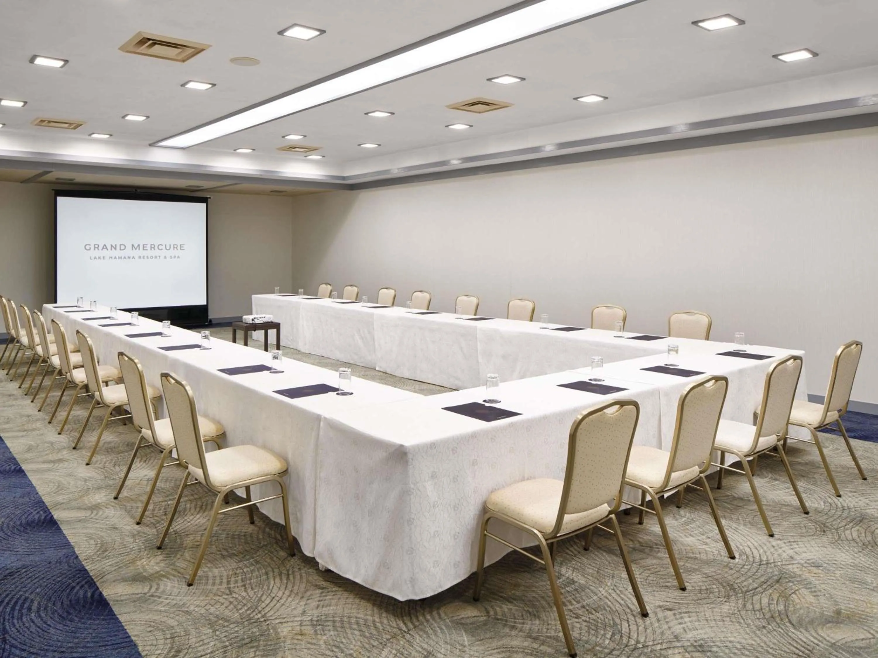 Meeting/conference room in Grand Mercure Lake Hamana Resort & Spa