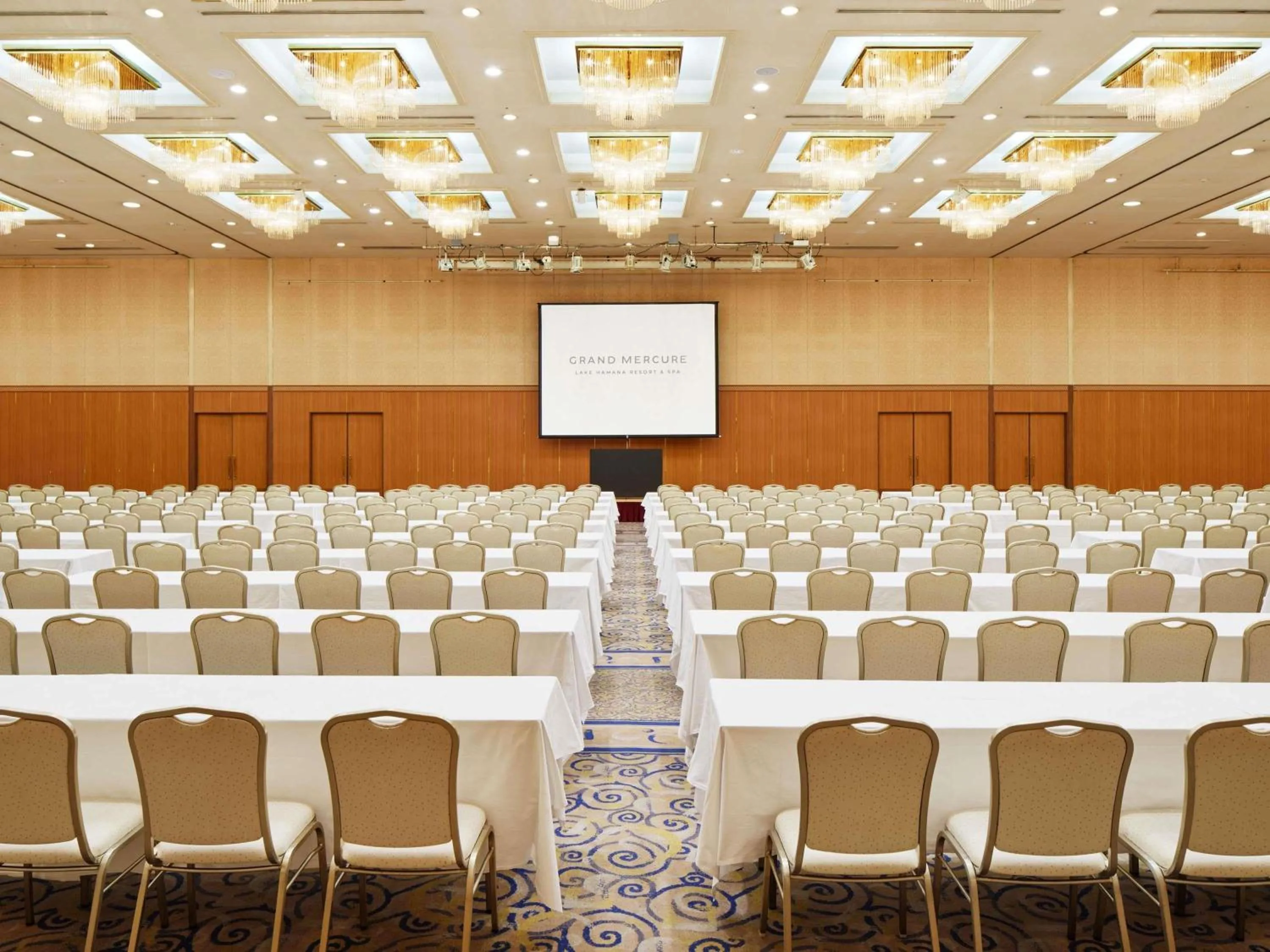 Meeting/conference room in Grand Mercure Lake Hamana Resort & Spa