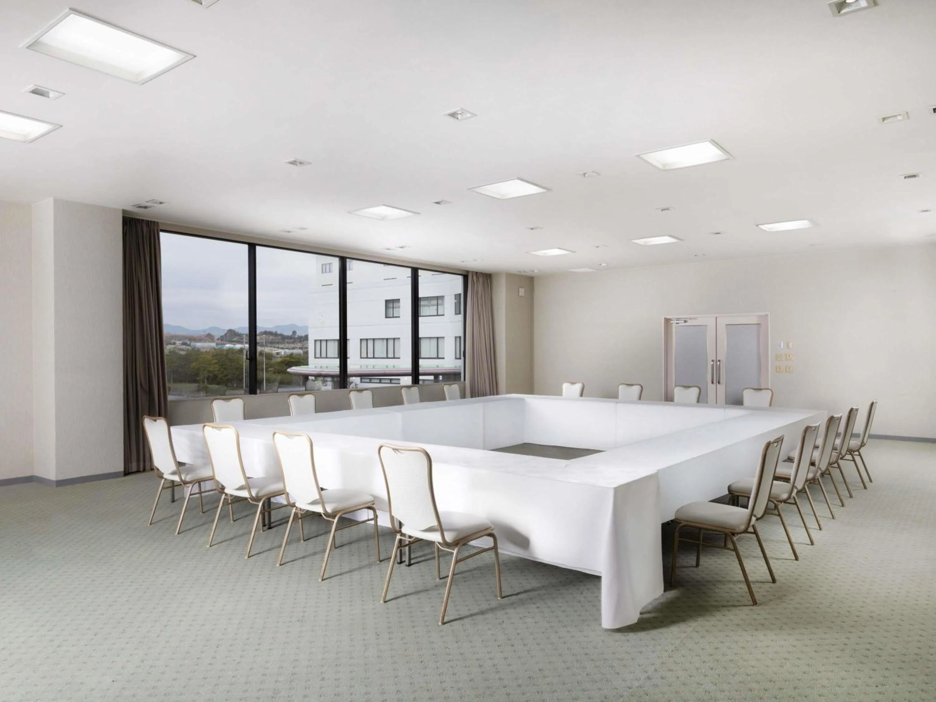 Meeting/conference room in Grand Mercure Wakayama Minabe Resort & Spa