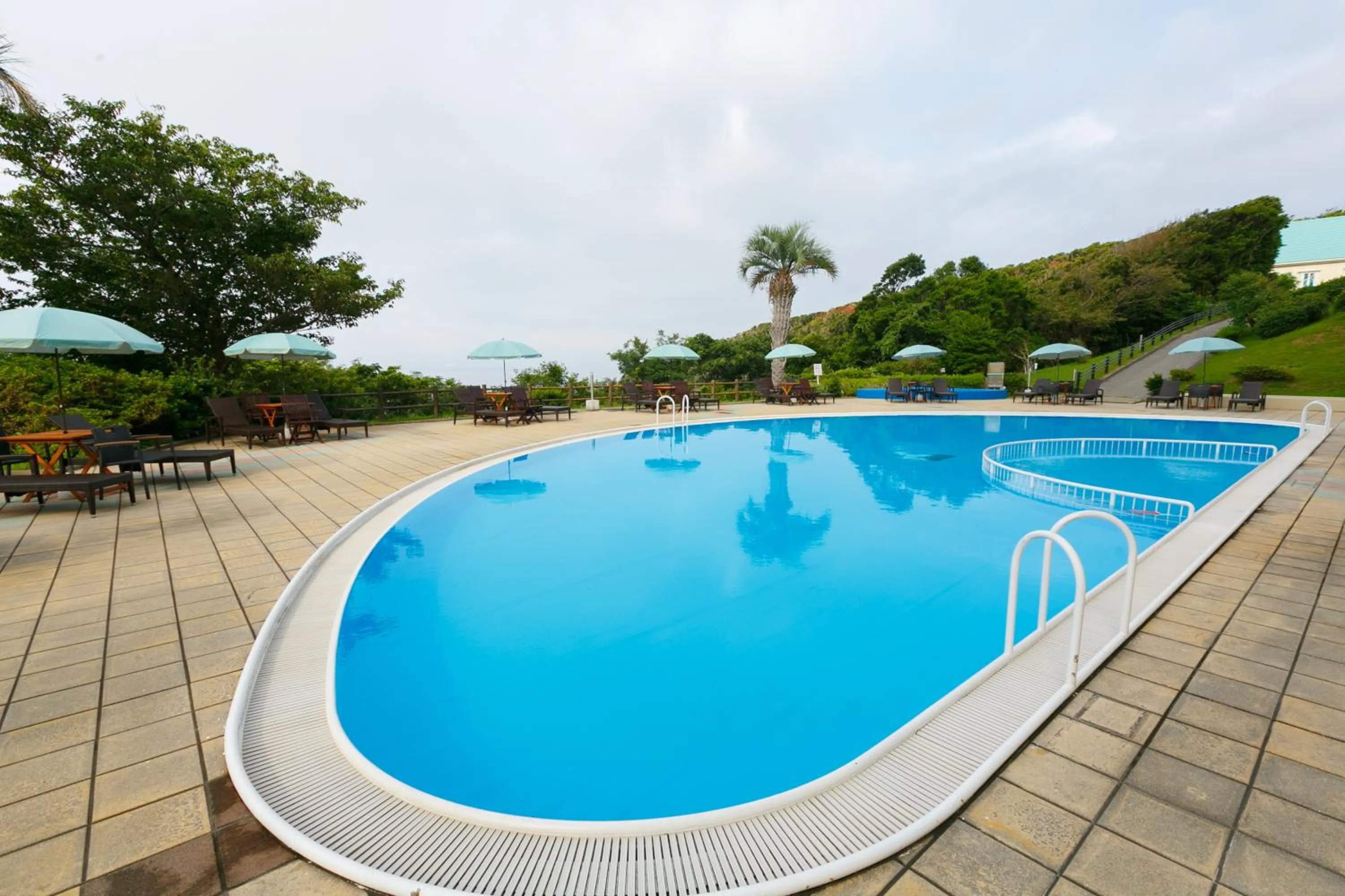 Swimming pool in Grand Mercure Minamiboso Resort & Spa