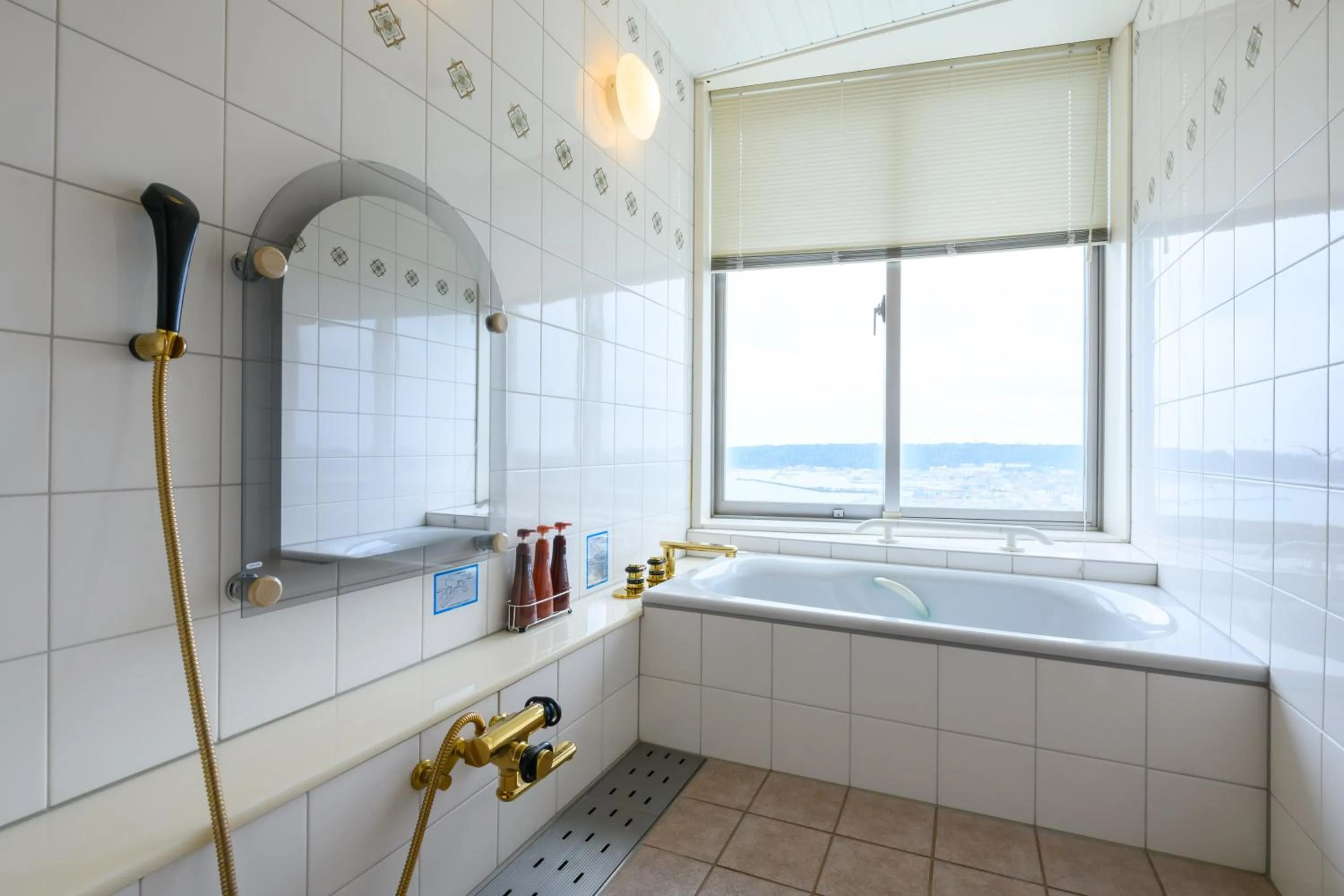 Bathroom in Mercure Wakayama Kushimoto Resort & Spa