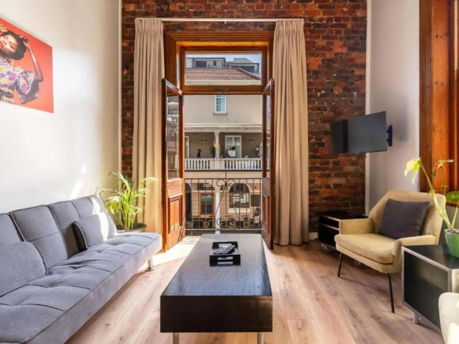 Decorative detail in Long Street Self Catering Apartments