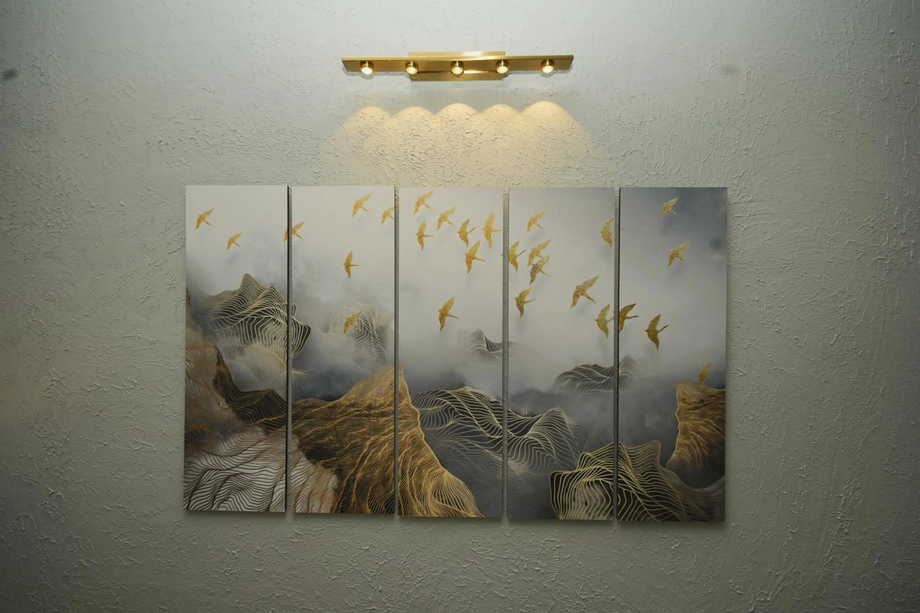 Decorative detail in Bay Breeze Suites