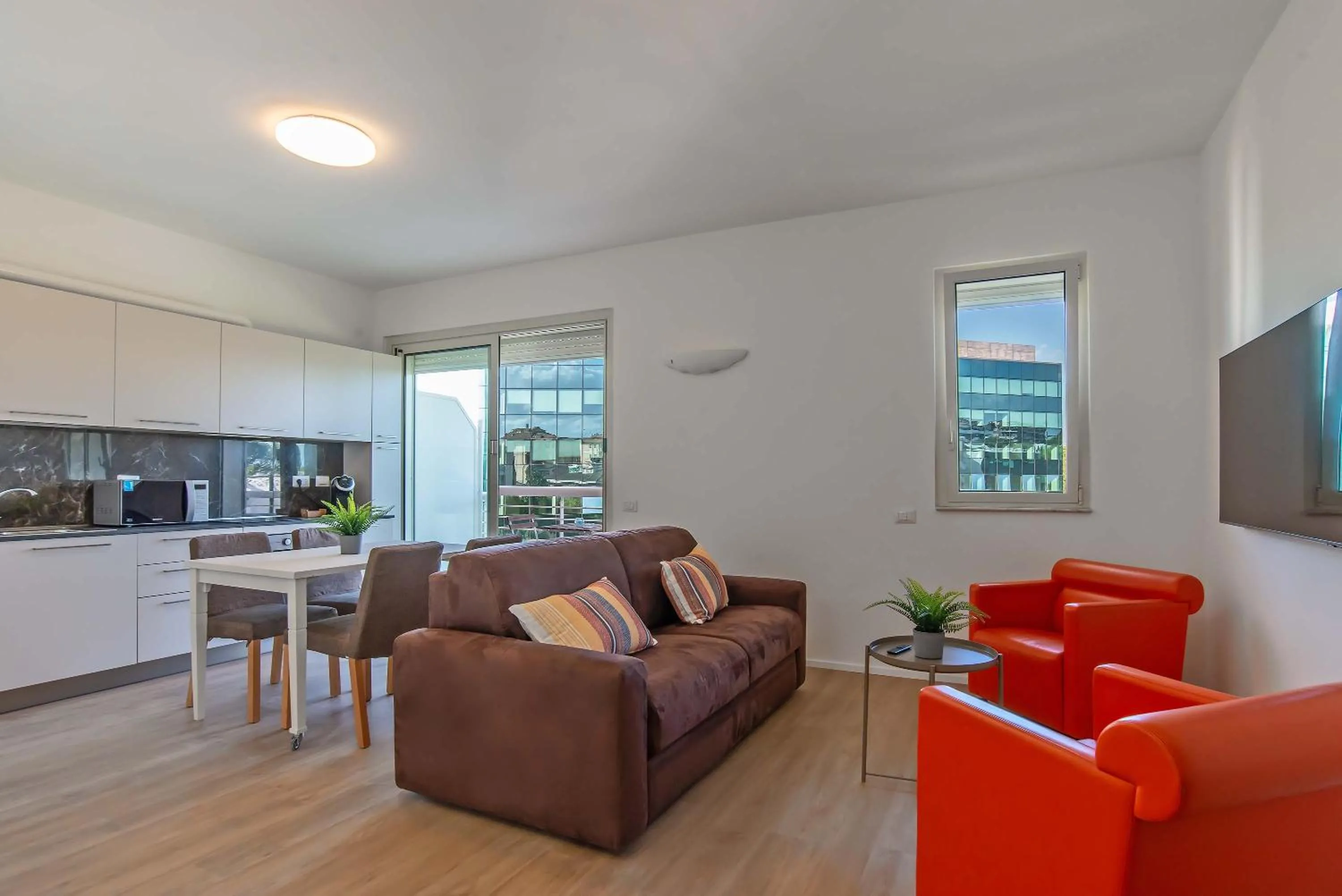 Kitchen or kitchenette in Appartamenti Tre Fontane