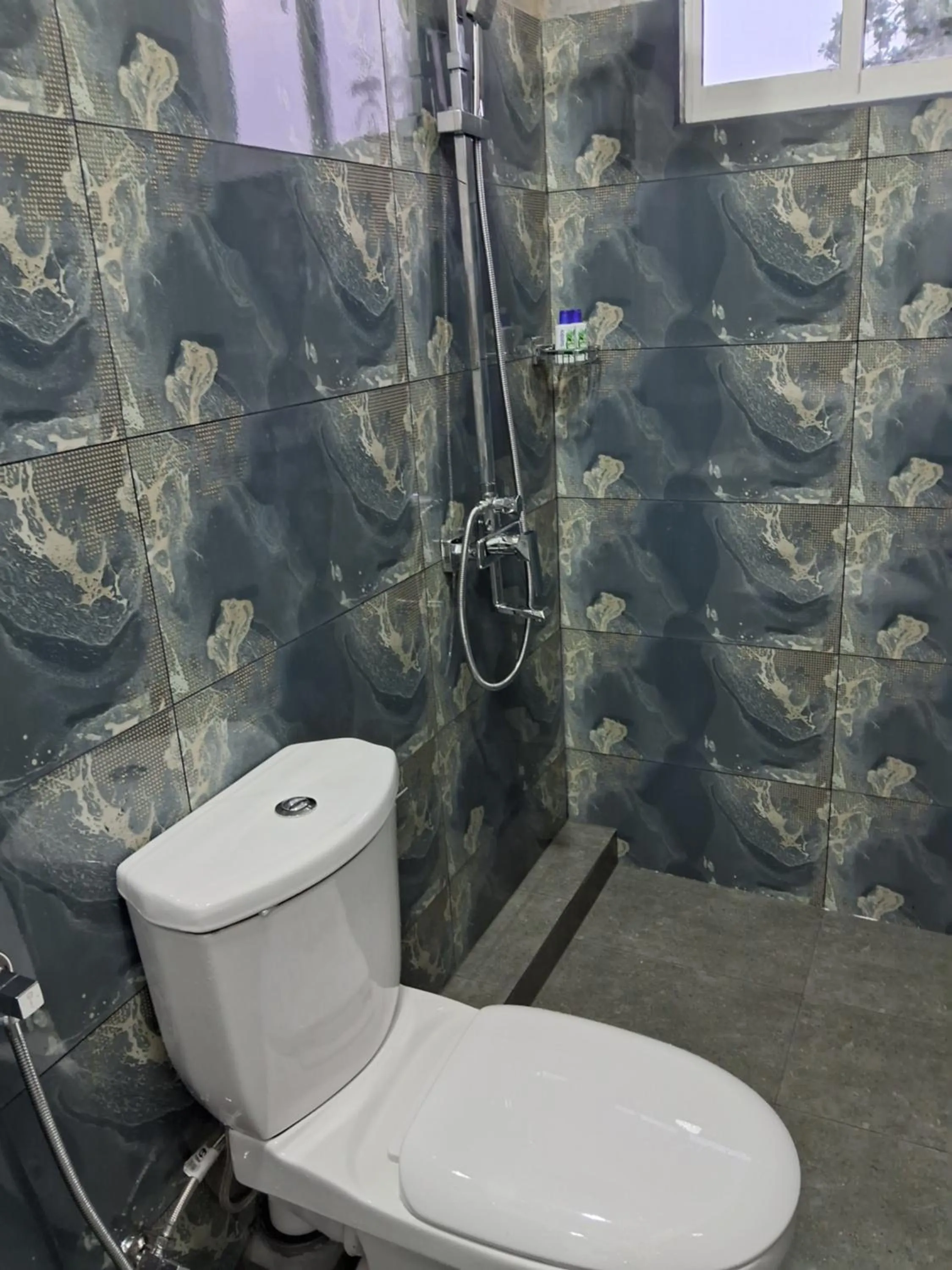 Bathroom in RKO Villa27 - Unawatuna