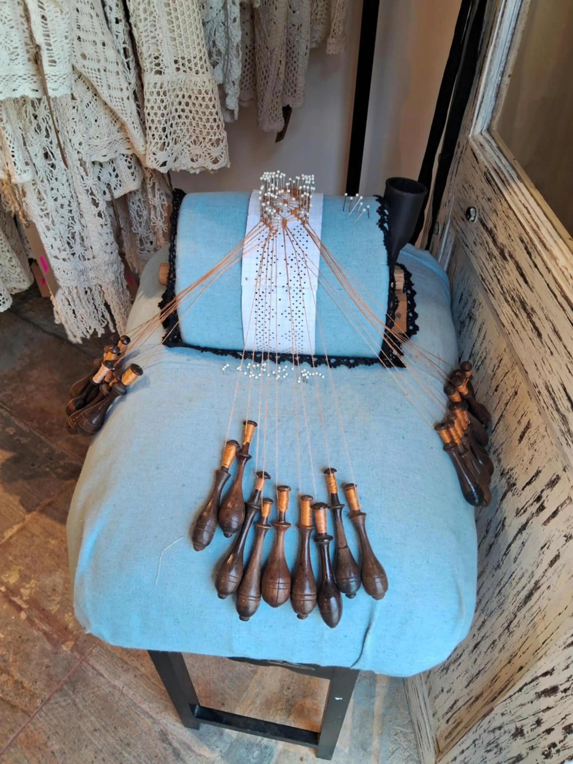 Bed in RKO Villa27 - Unawatuna