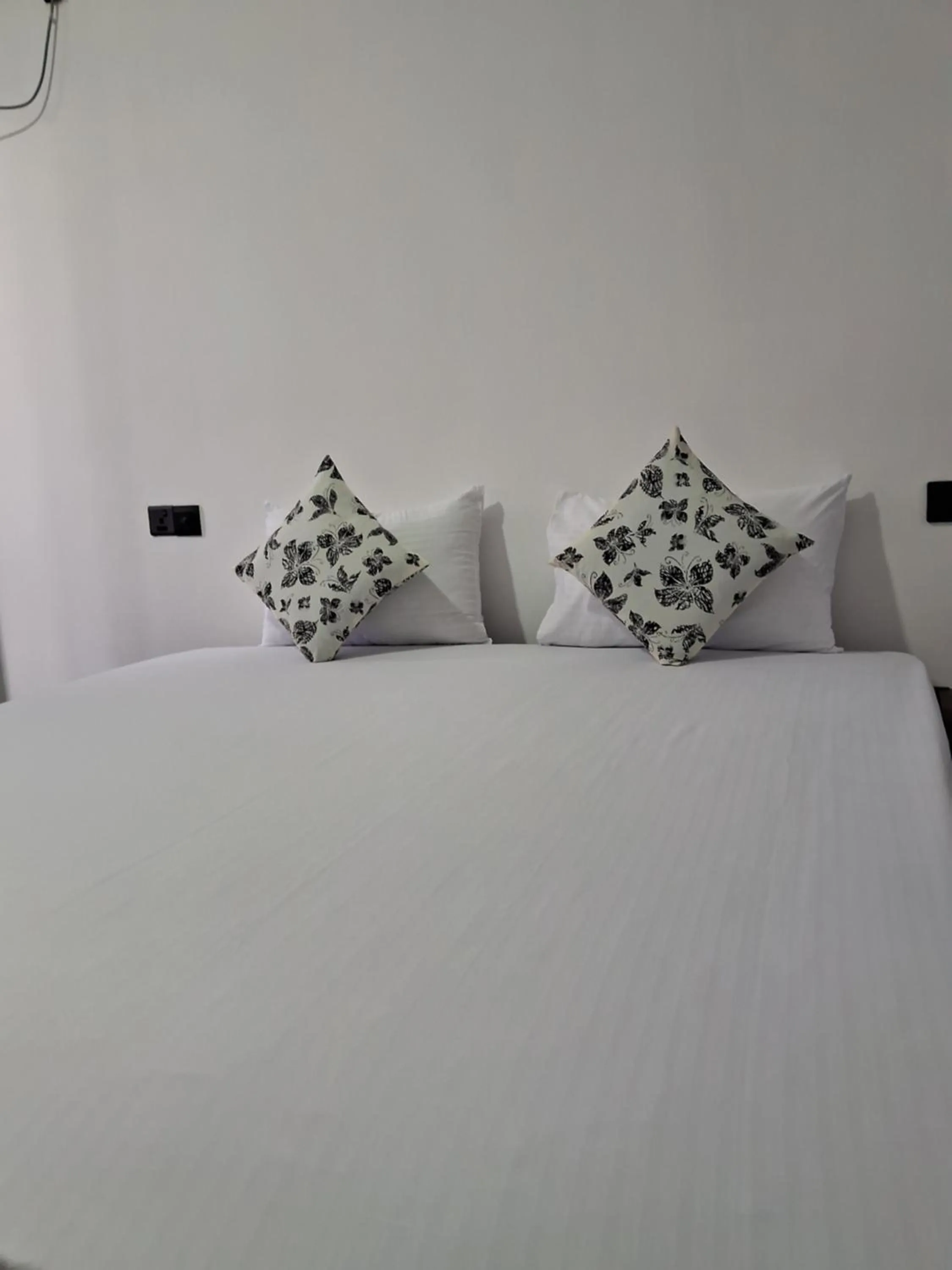 Bed in RKO Villa27 - Unawatuna