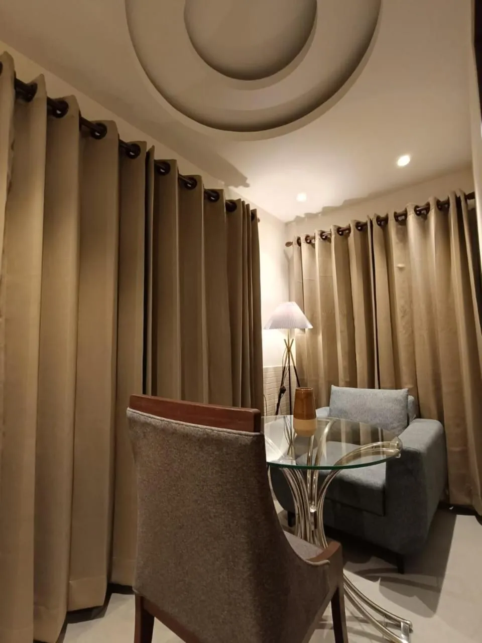 Living room in Hotel Monsoon Palace Guwahati