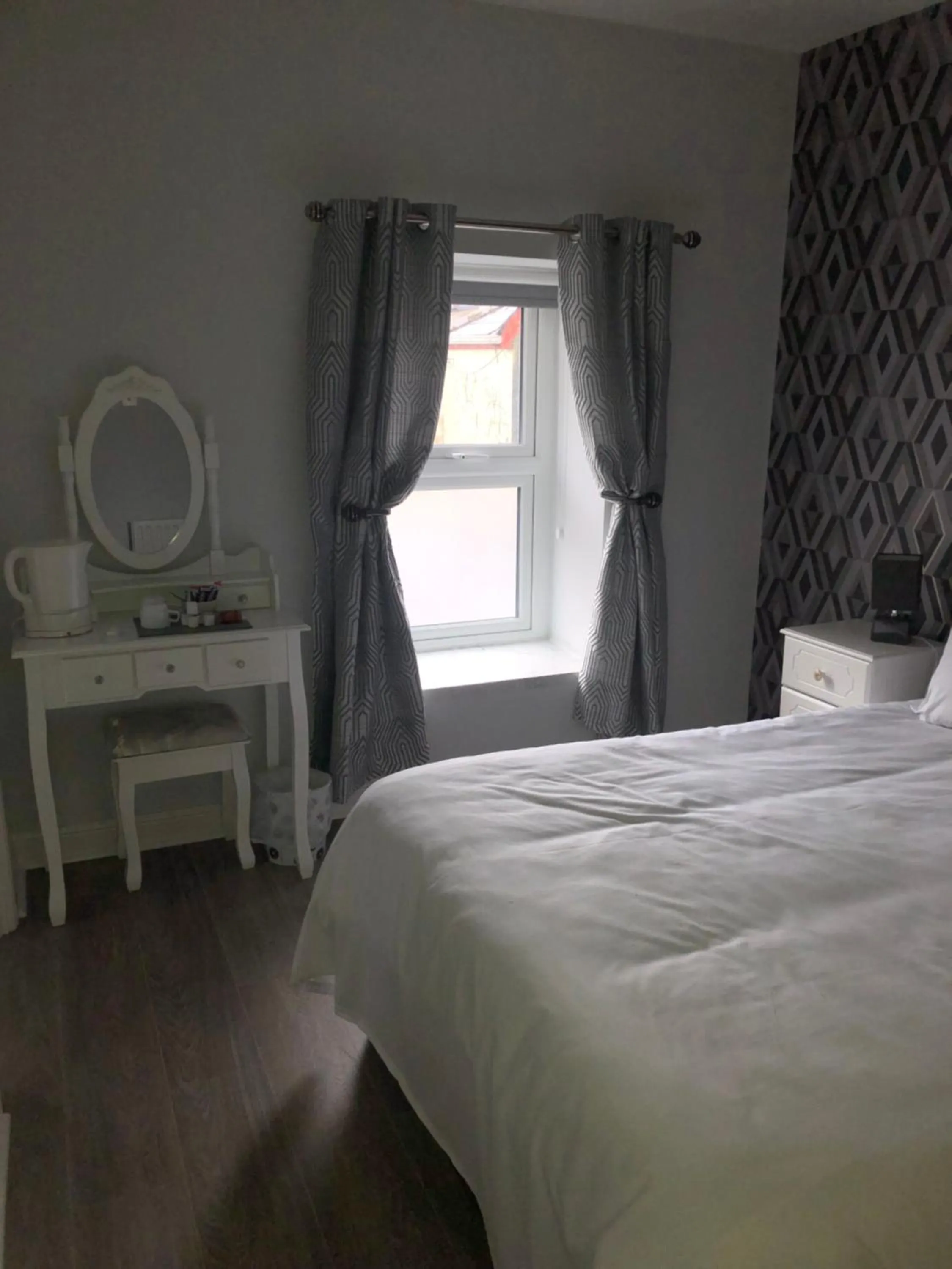 Bed in Fiddlestone Bar and B&B