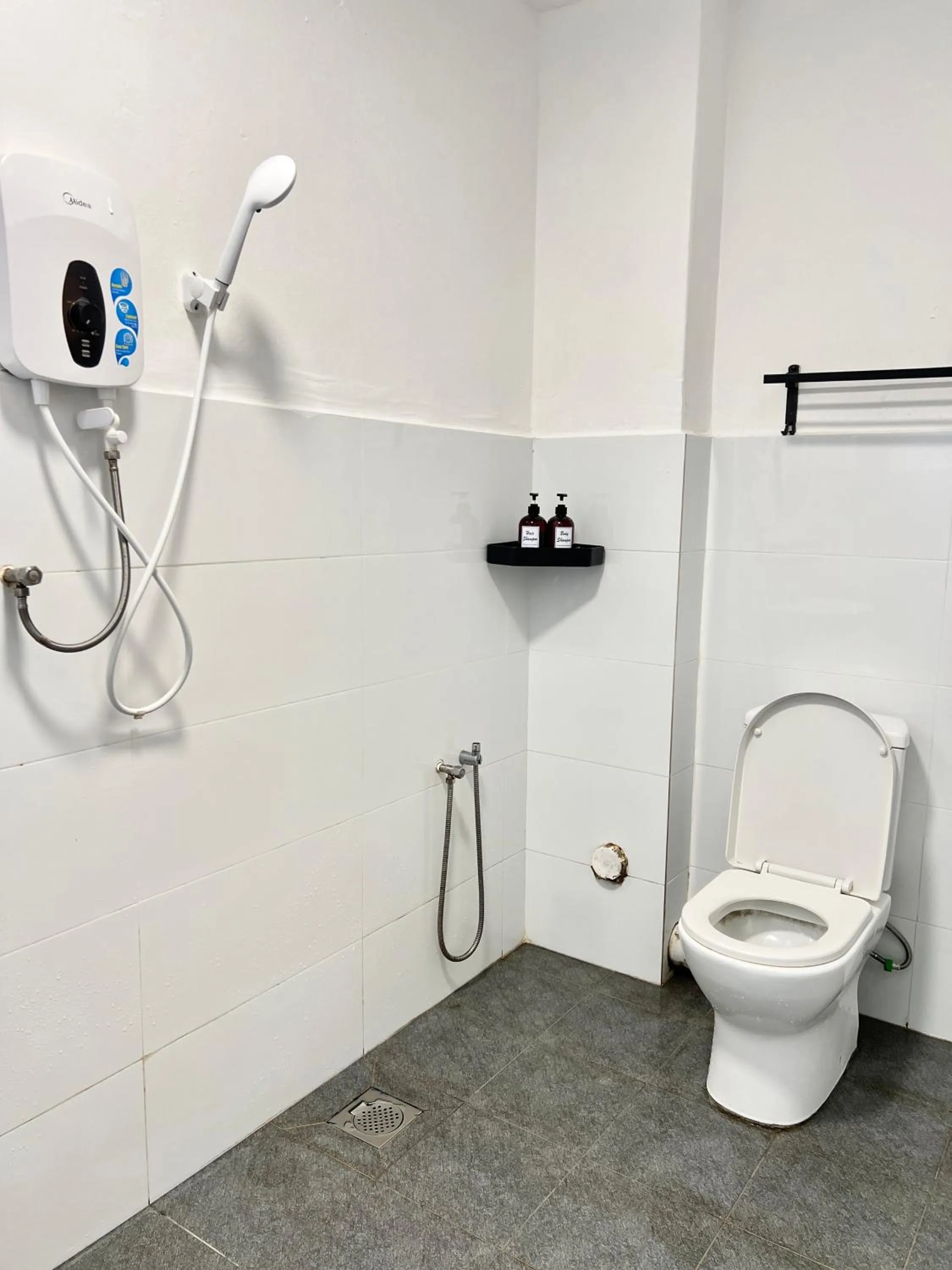 Bathroom in Luna Hotel by Moonknight