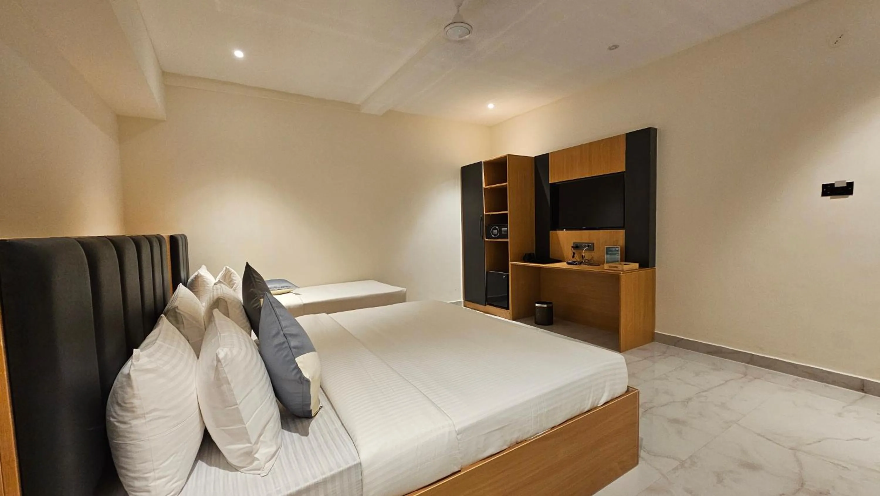 Bed in Emerald Urban Comforts