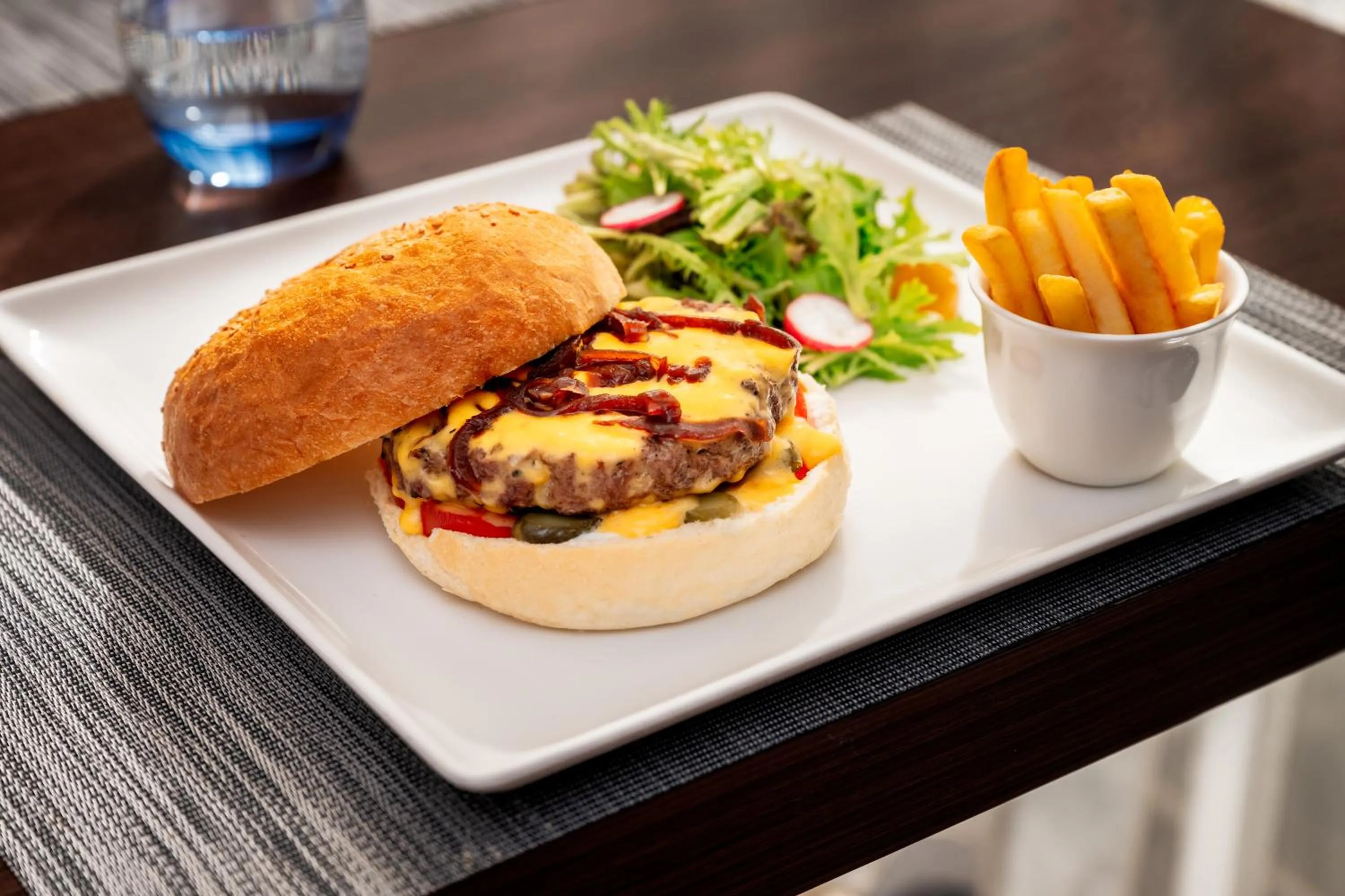 Restaurant/places to eat in TIME Ruba Hotel & Suites