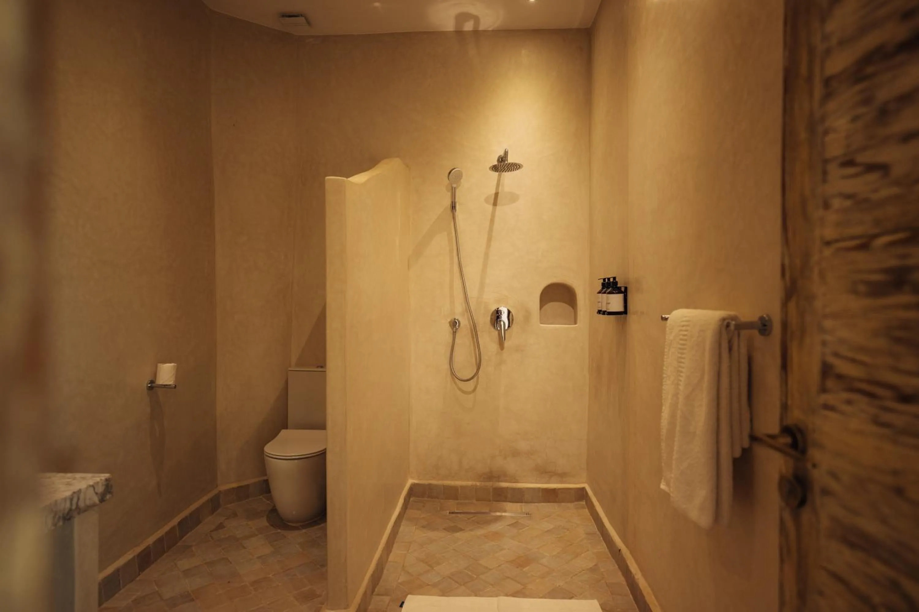 Bathroom in Sahara pearl Hotel