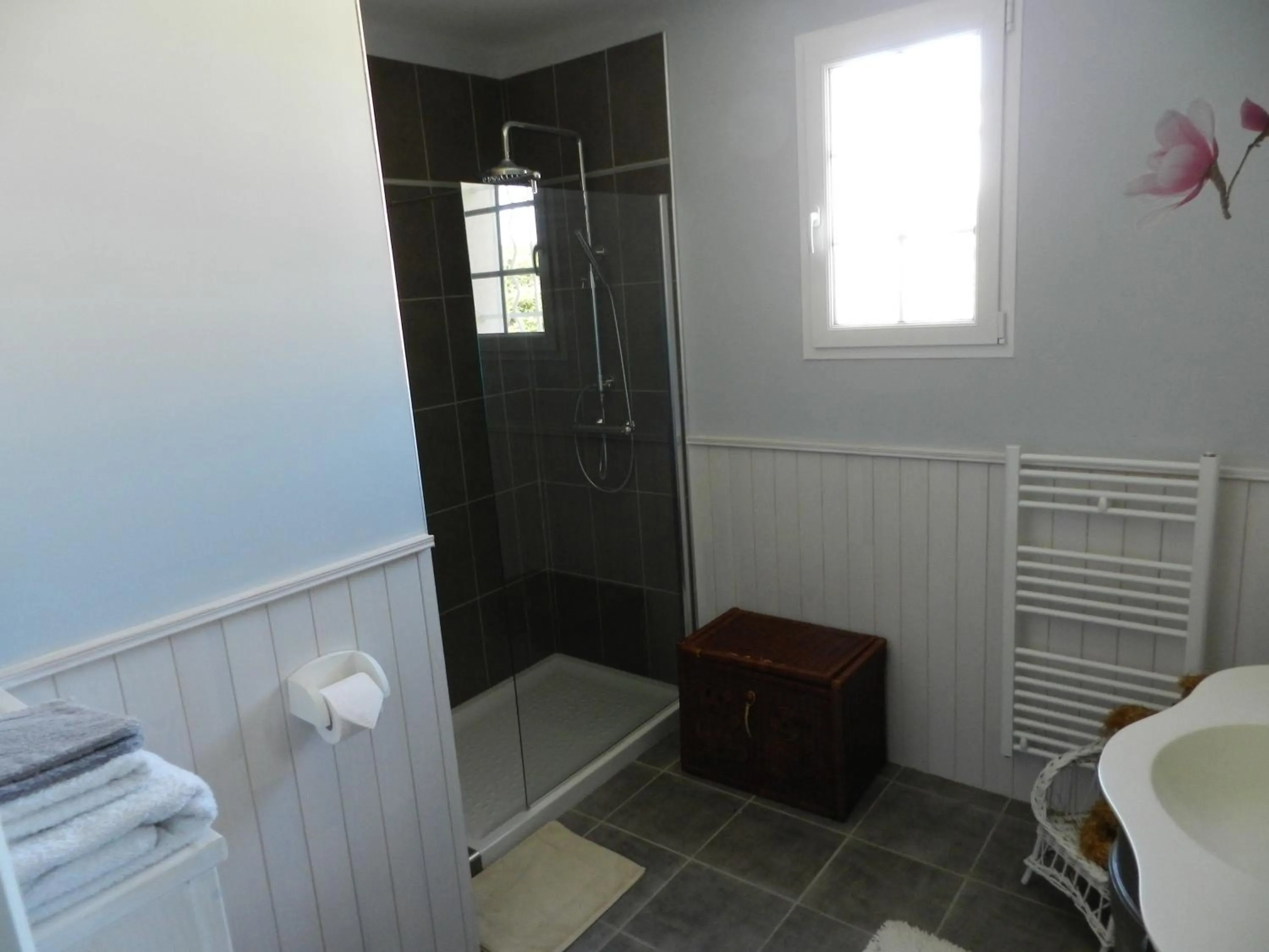 Shower in Les Broussous