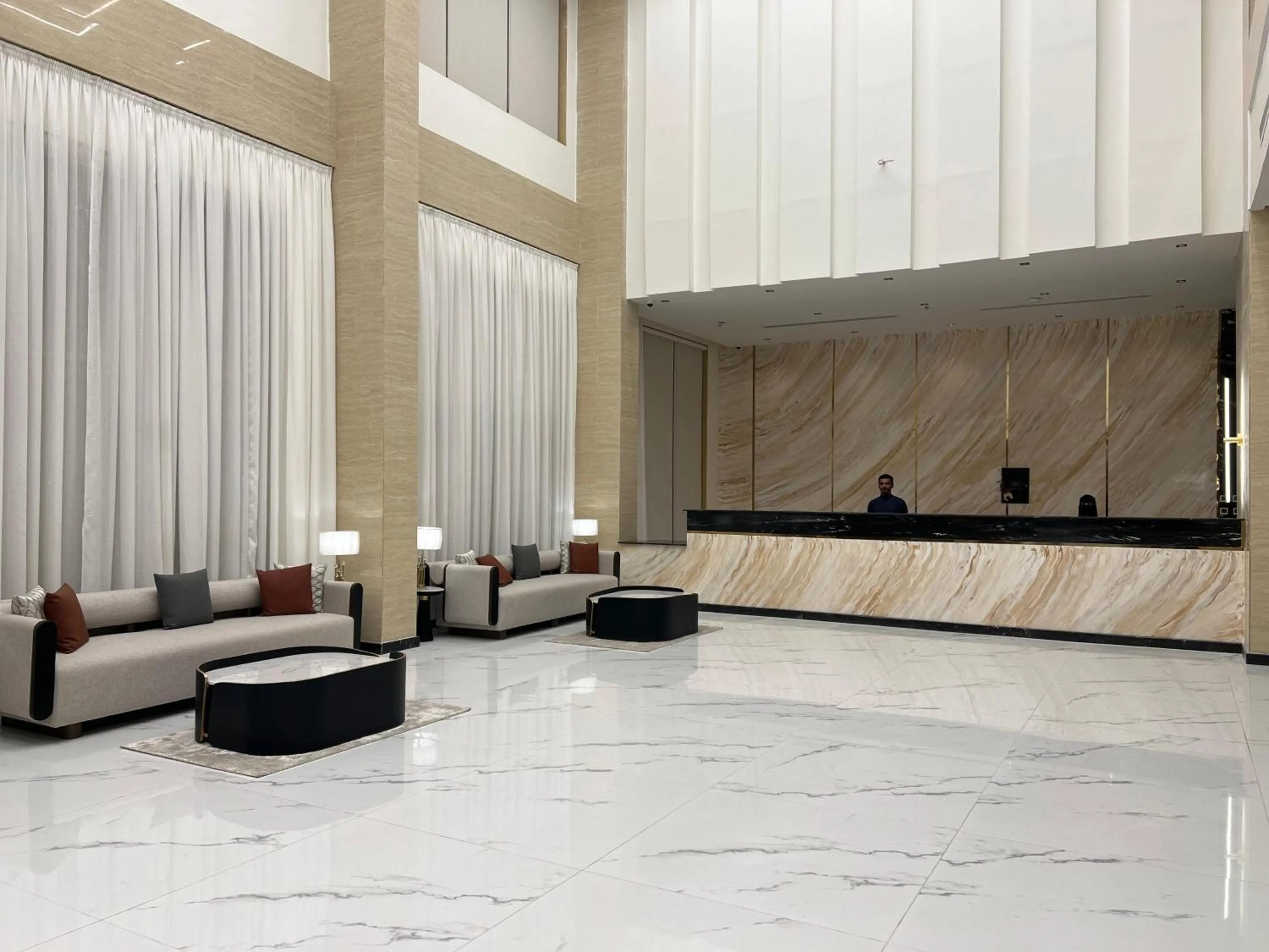 Lobby or reception in Enala Hotel- Umluj