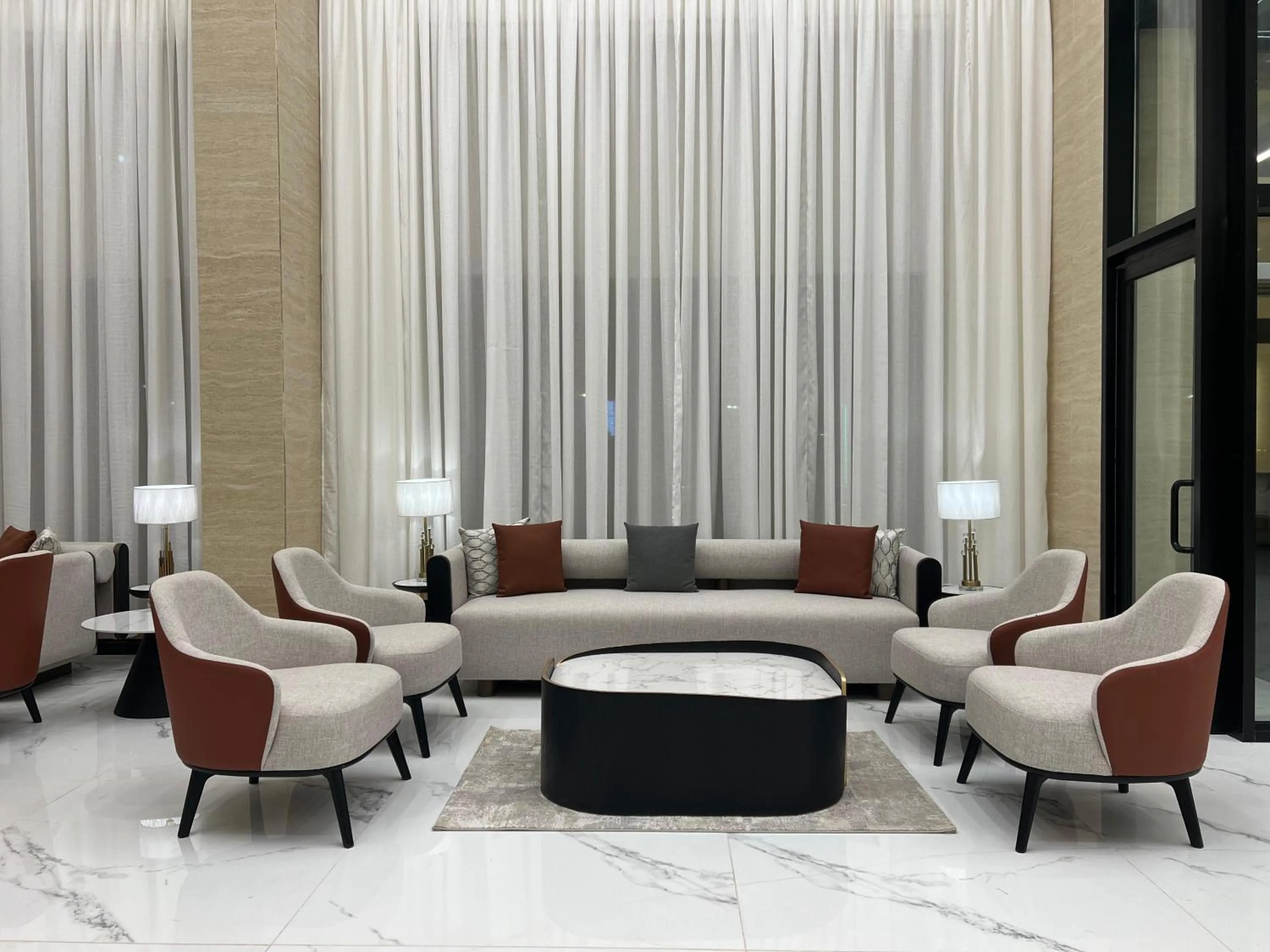 Lobby or reception in Enala Hotel- Umluj