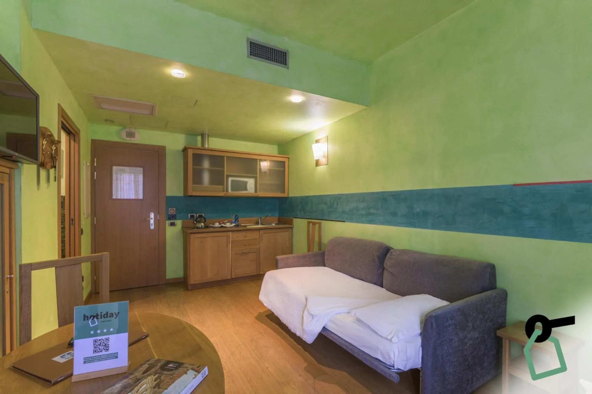 Photo of the whole room in HOTIDAY Discovery - Residence Verona