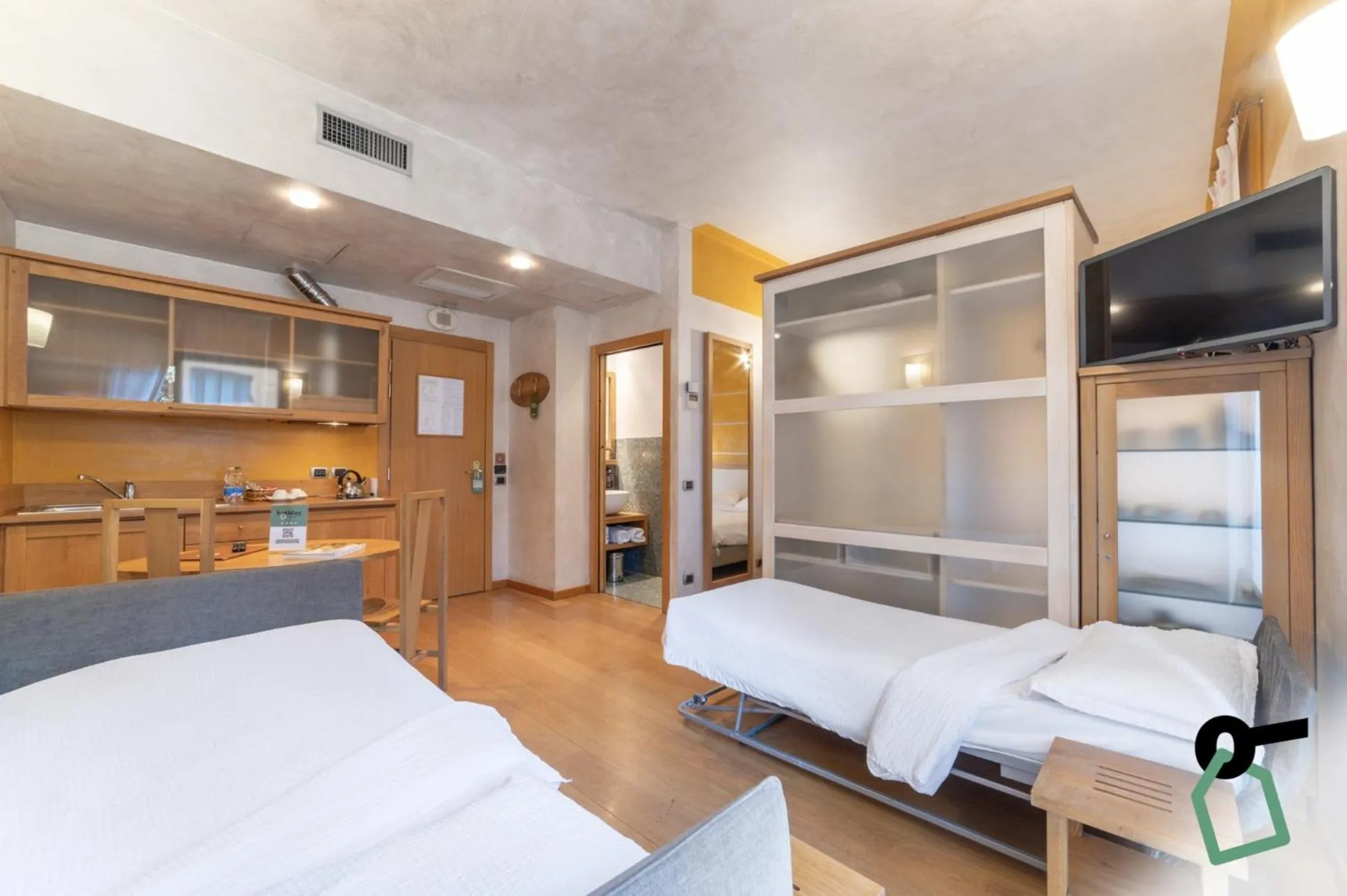 Photo of the whole room in HOTIDAY Discovery - Residence Verona