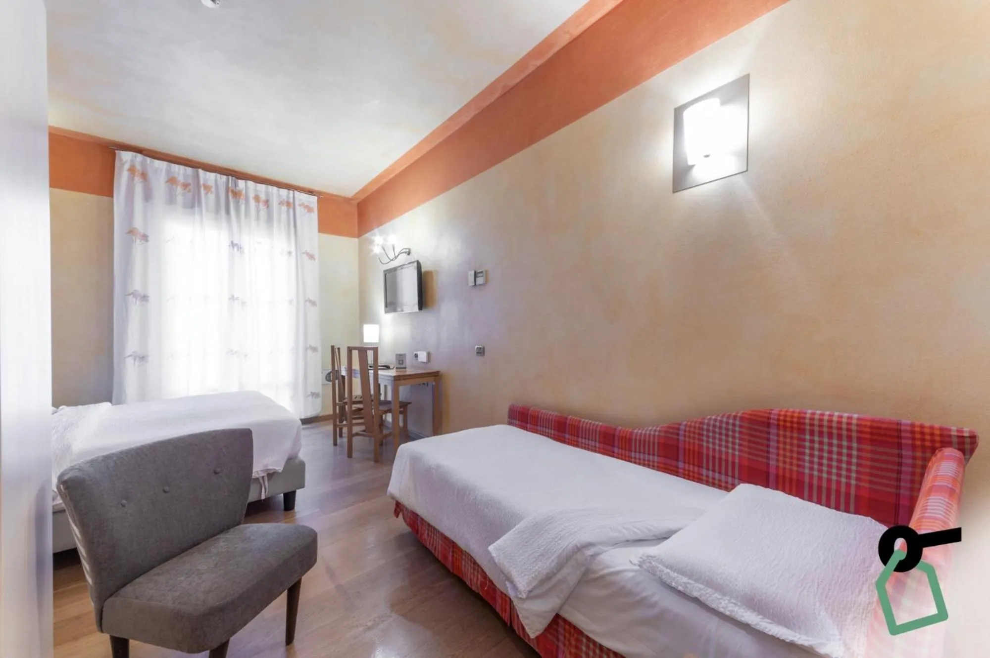 Photo of the whole room in HOTIDAY Discovery - Residence Verona