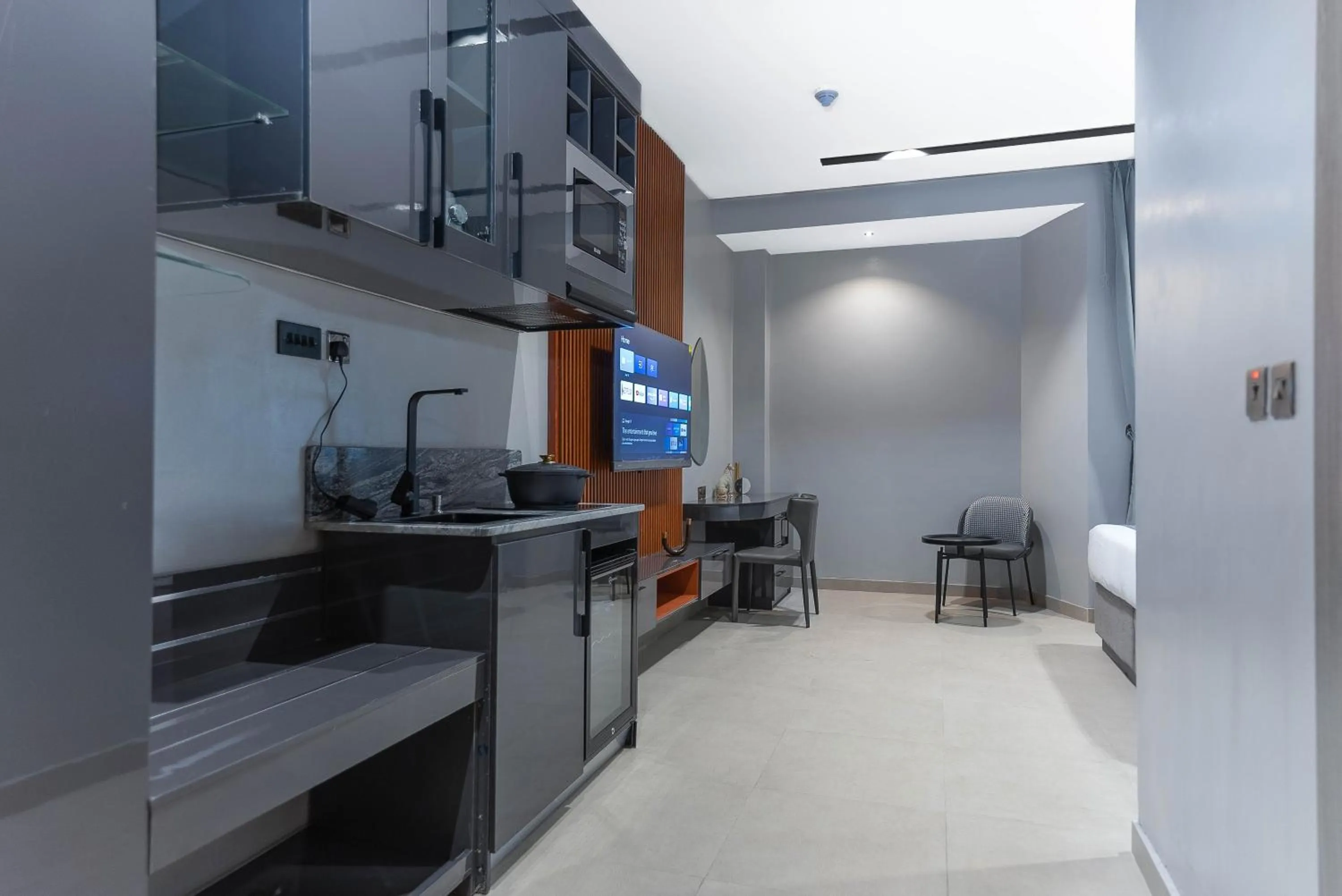 TV and multimedia in GTA HOTEL IKEJA