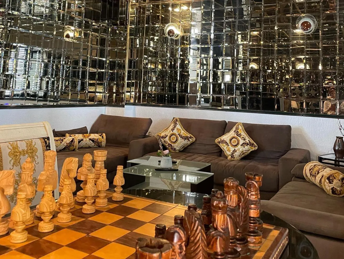 Communal lounge/ TV room in Hotel Marco Polo