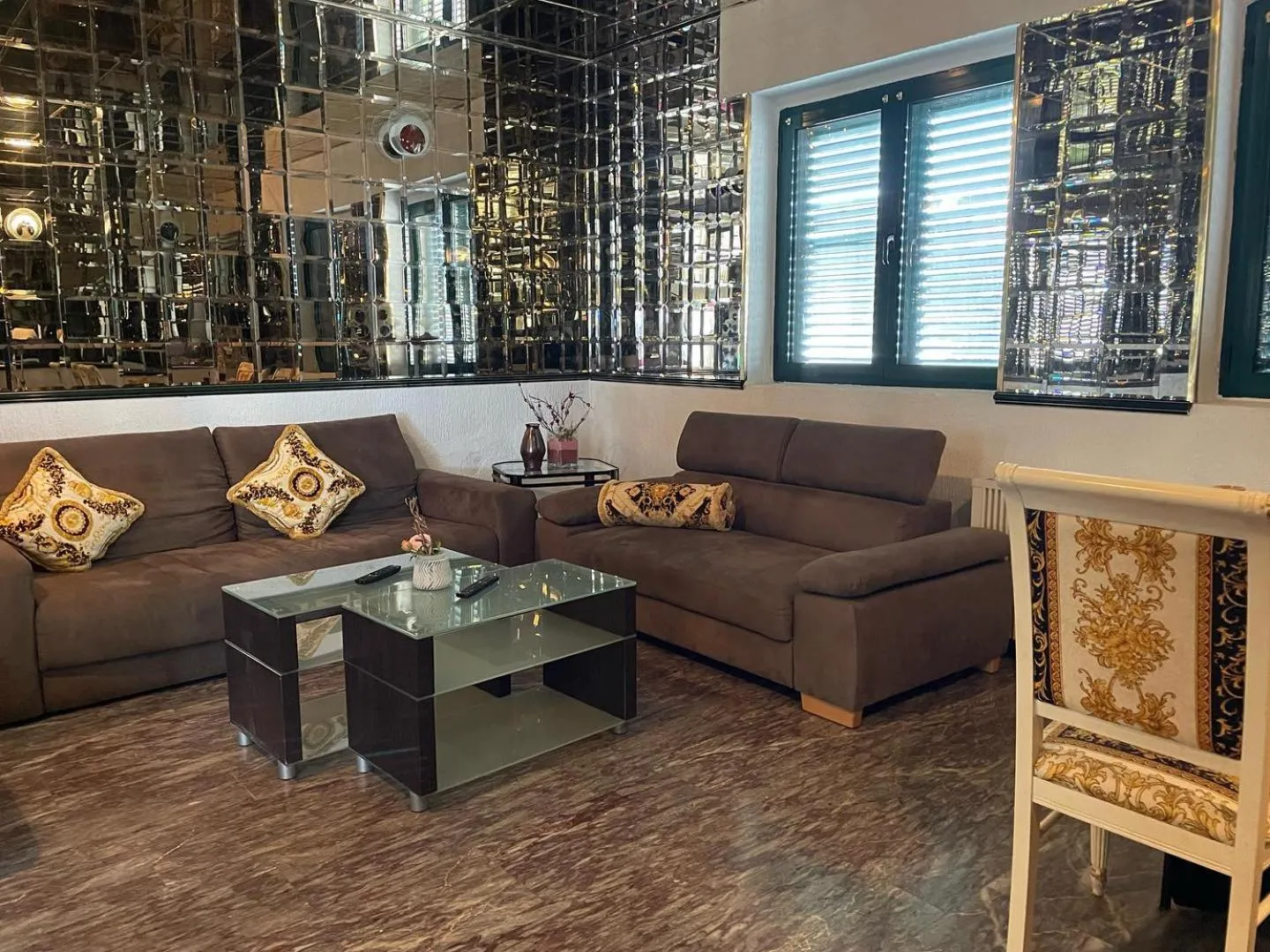 Communal lounge/ TV room in Hotel Marco Polo