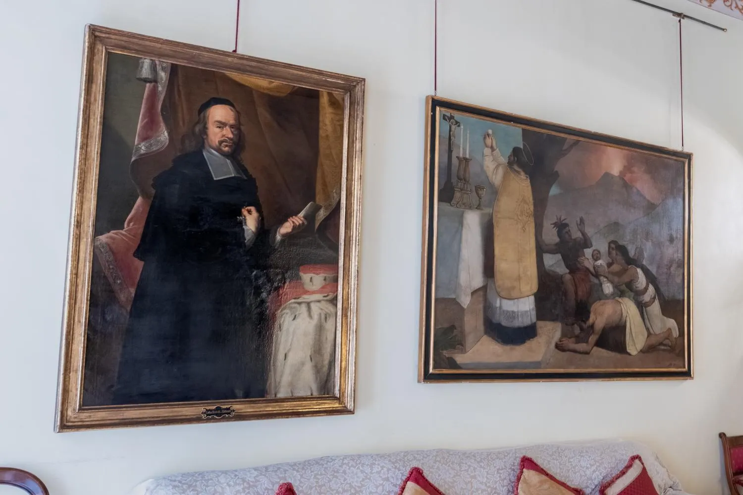 Decorative detail in Suites Rome