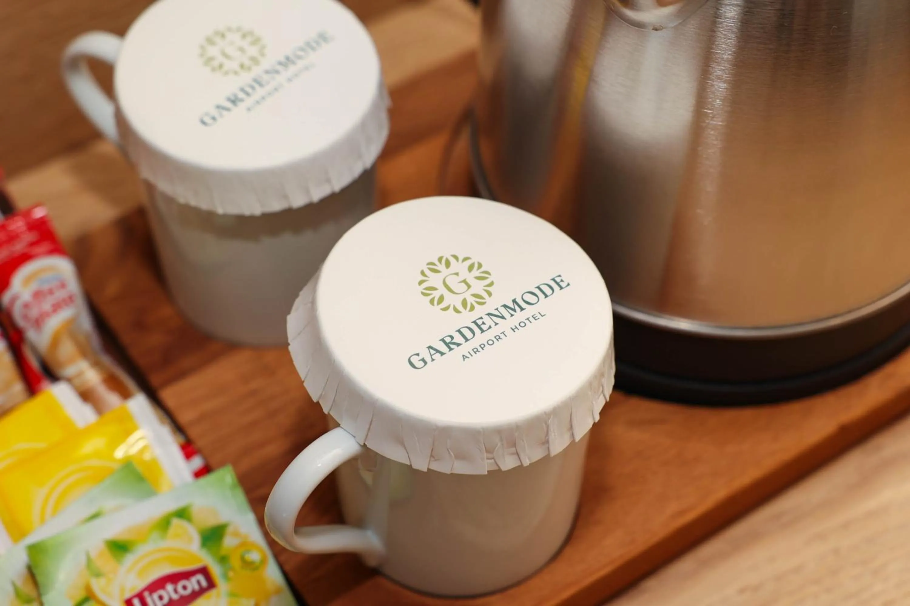 Coffee/tea facilities in Gardenmode Airport Hotel