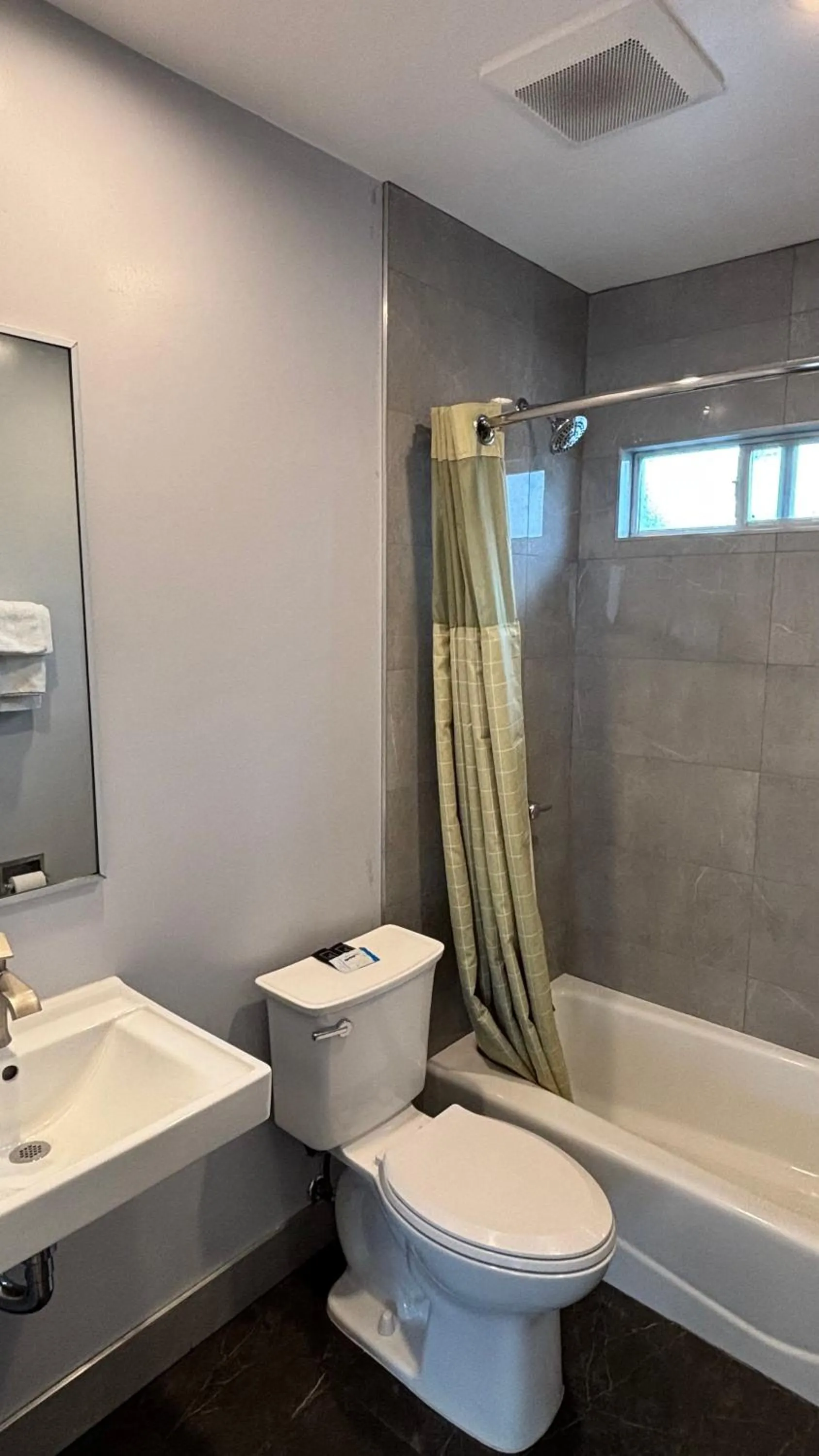 Bathroom in Budget inn Whittier