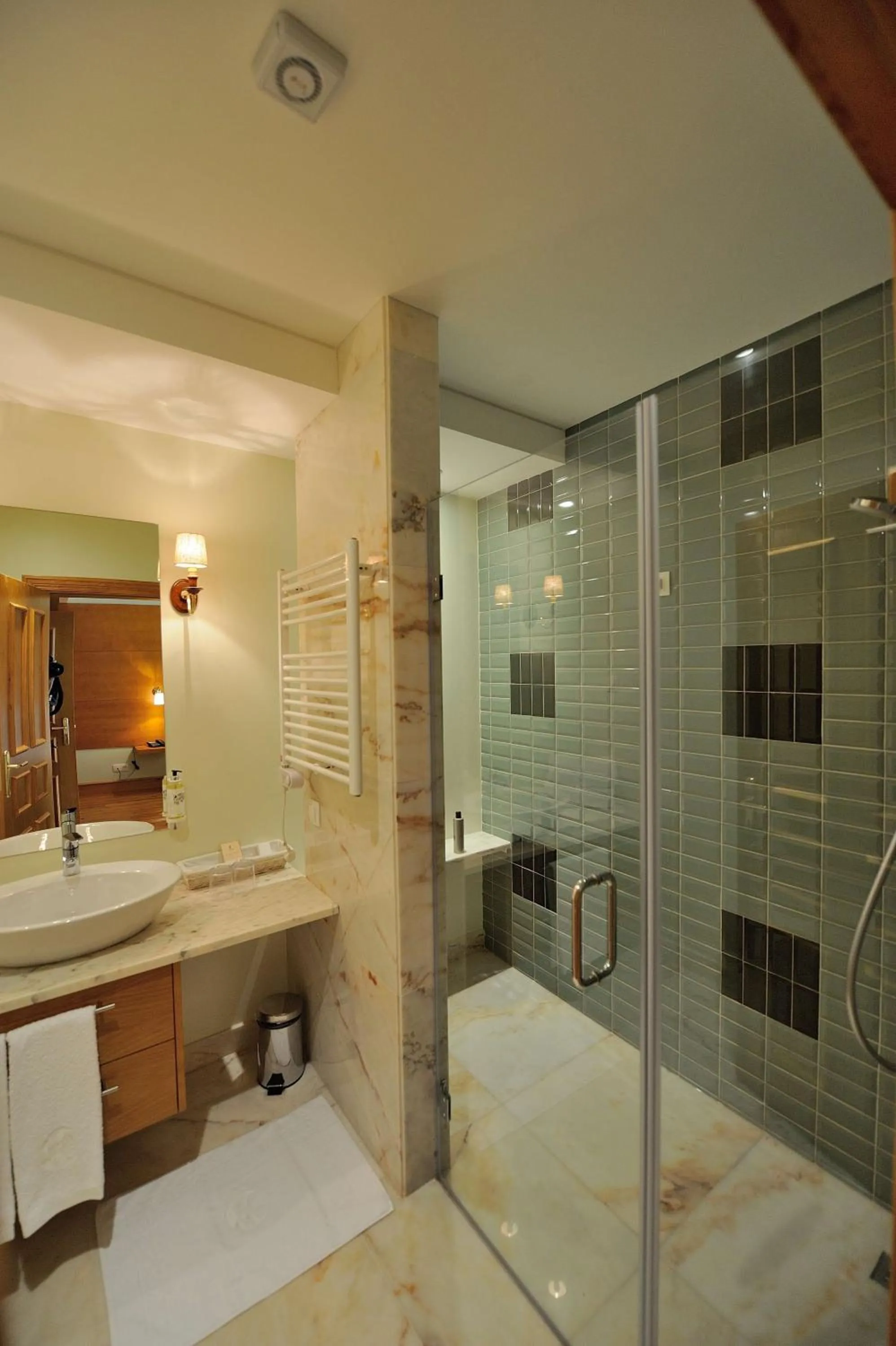 Bathroom in Cabecas do Reguengo