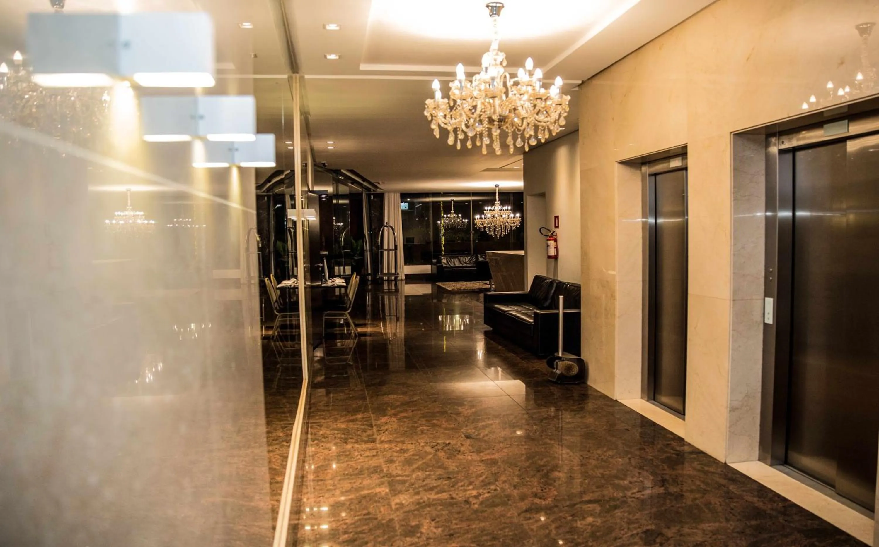 Decorative detail in Gálatas Golden Hotel