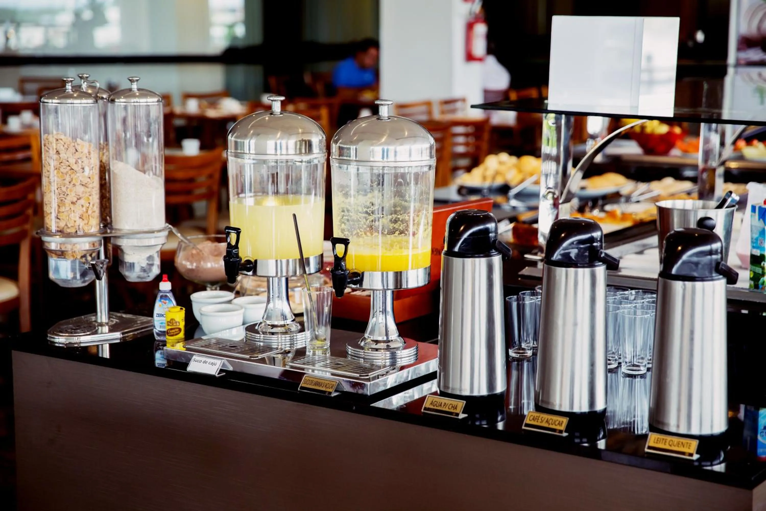 Food and drinks in Gálatas Golden Hotel