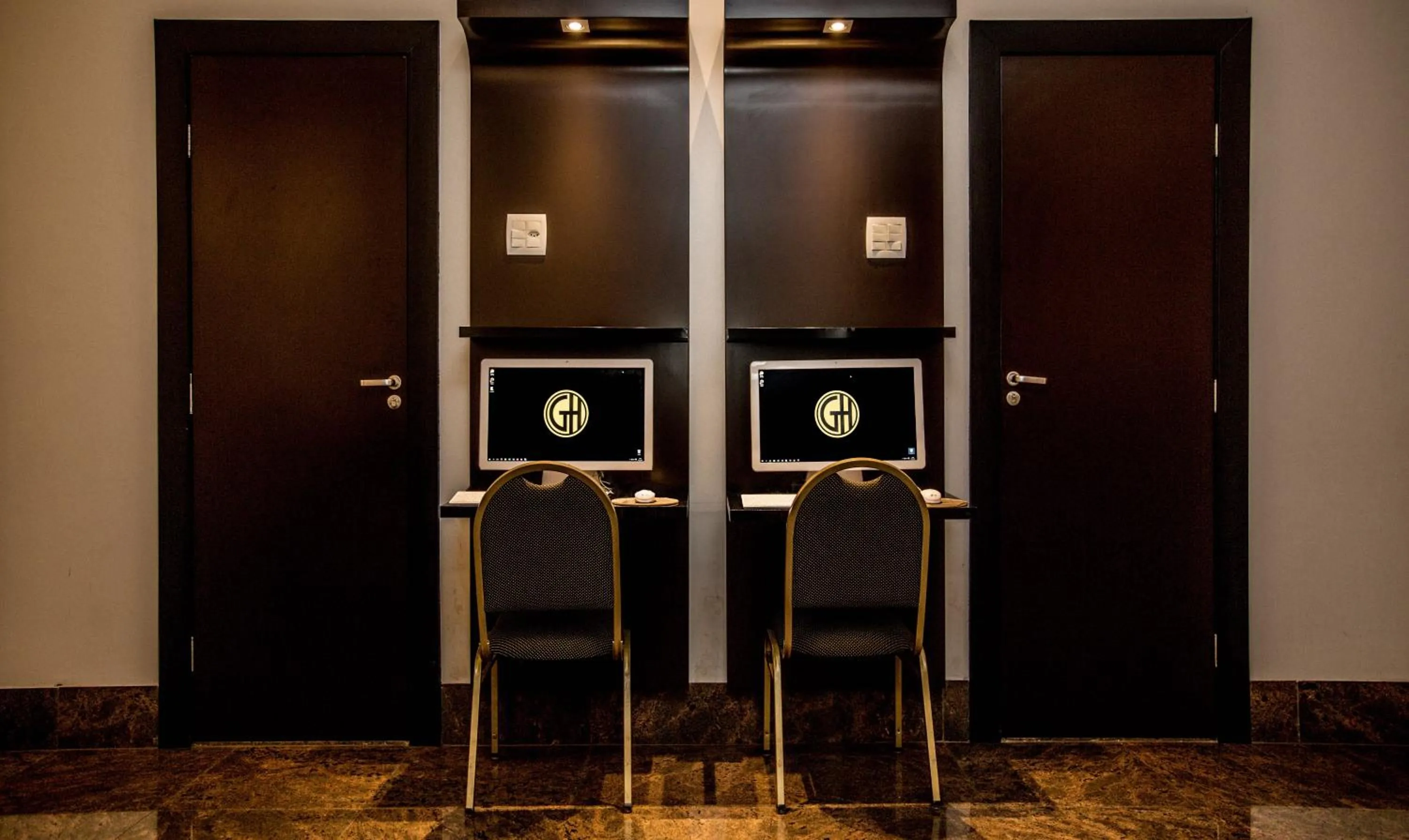 Lobby or reception in Gálatas Golden Hotel