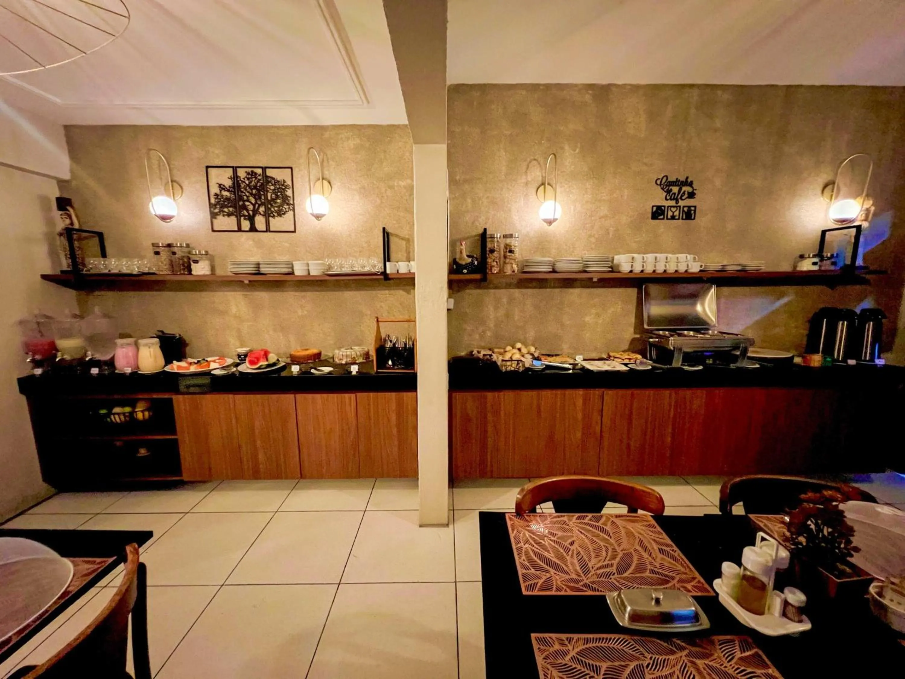 Food and drinks in Ocean Praia Hotel