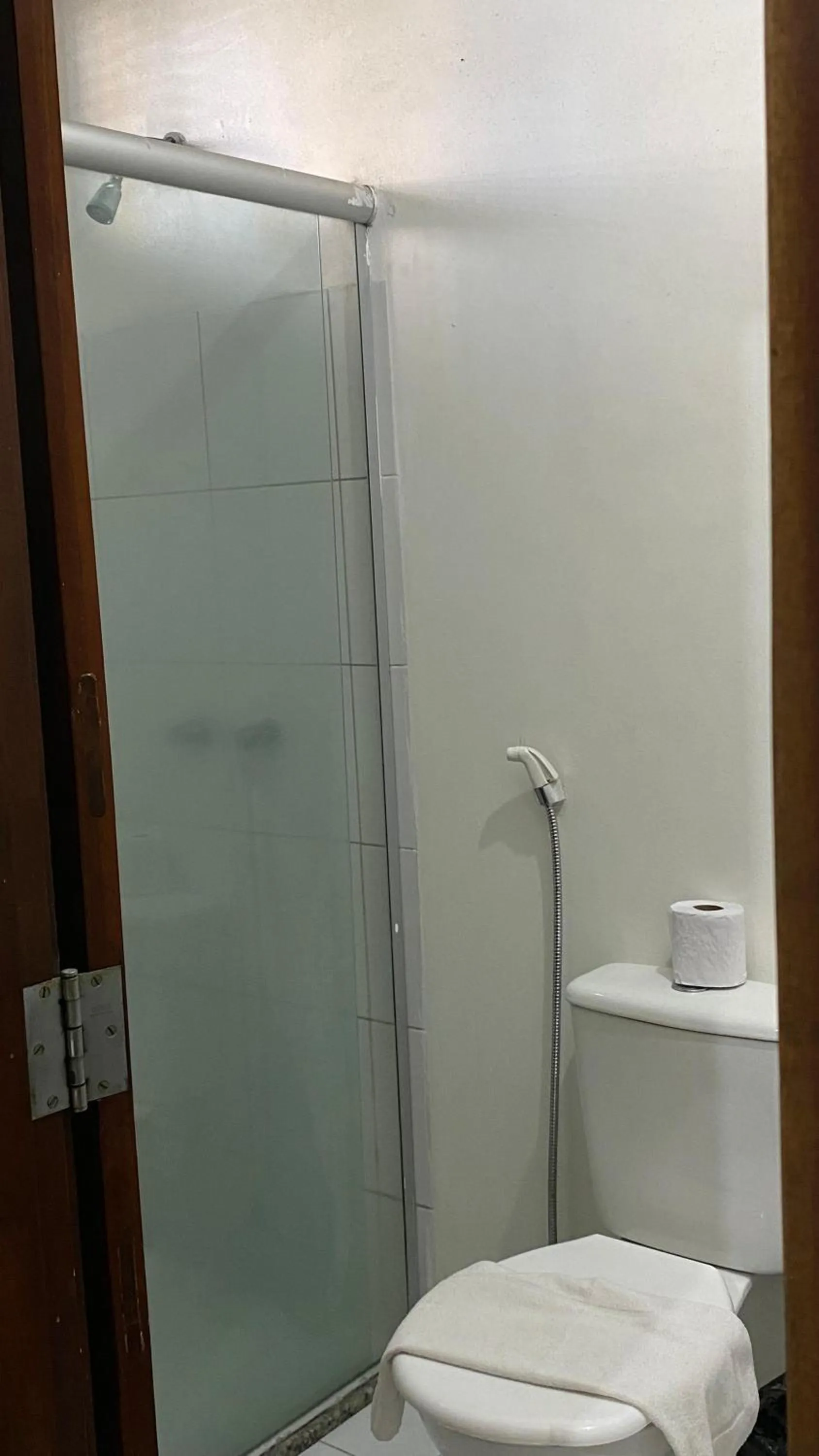 Bathroom in Ocean Praia Hotel