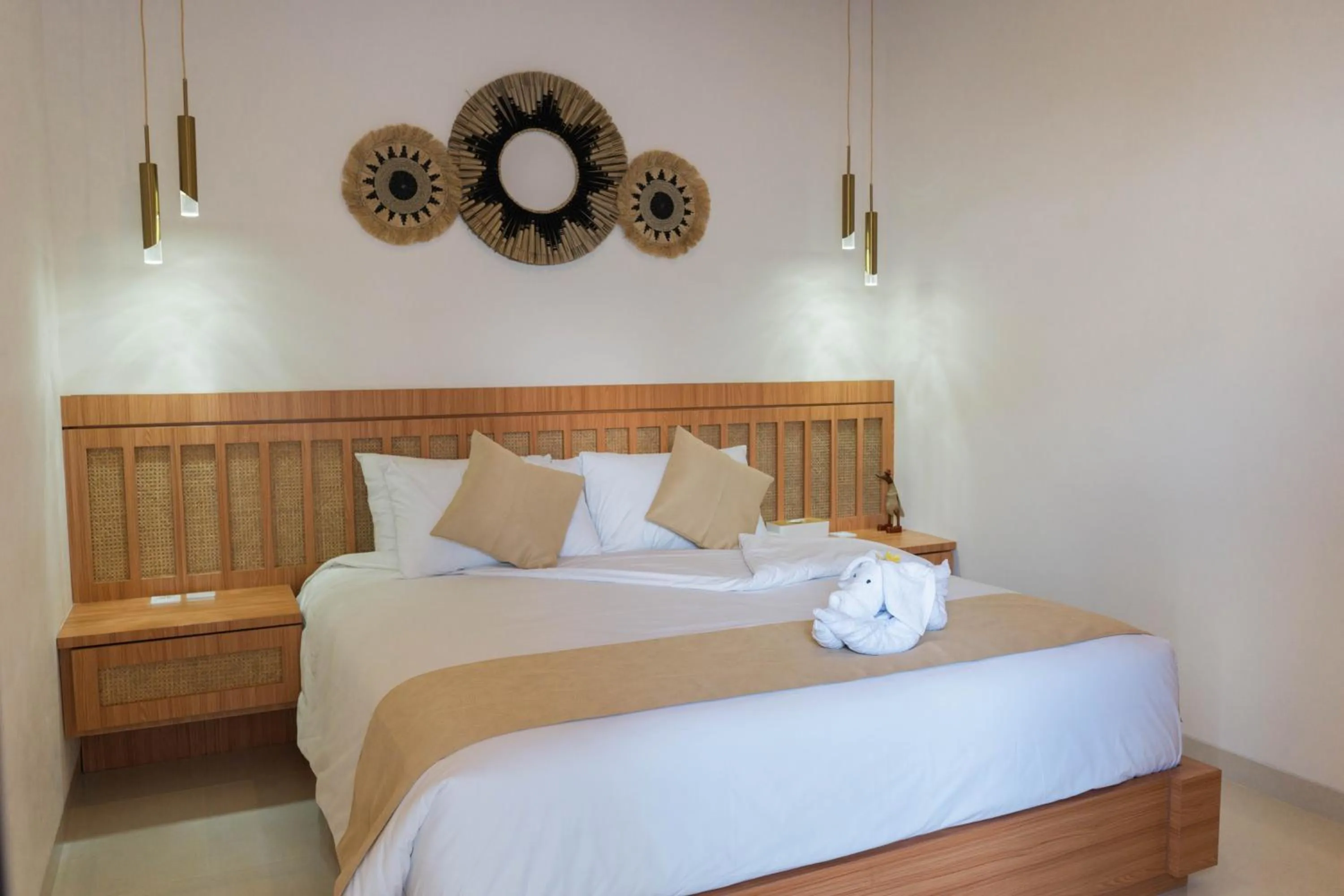 Bedroom, Bed in Melviano Suite & Villa