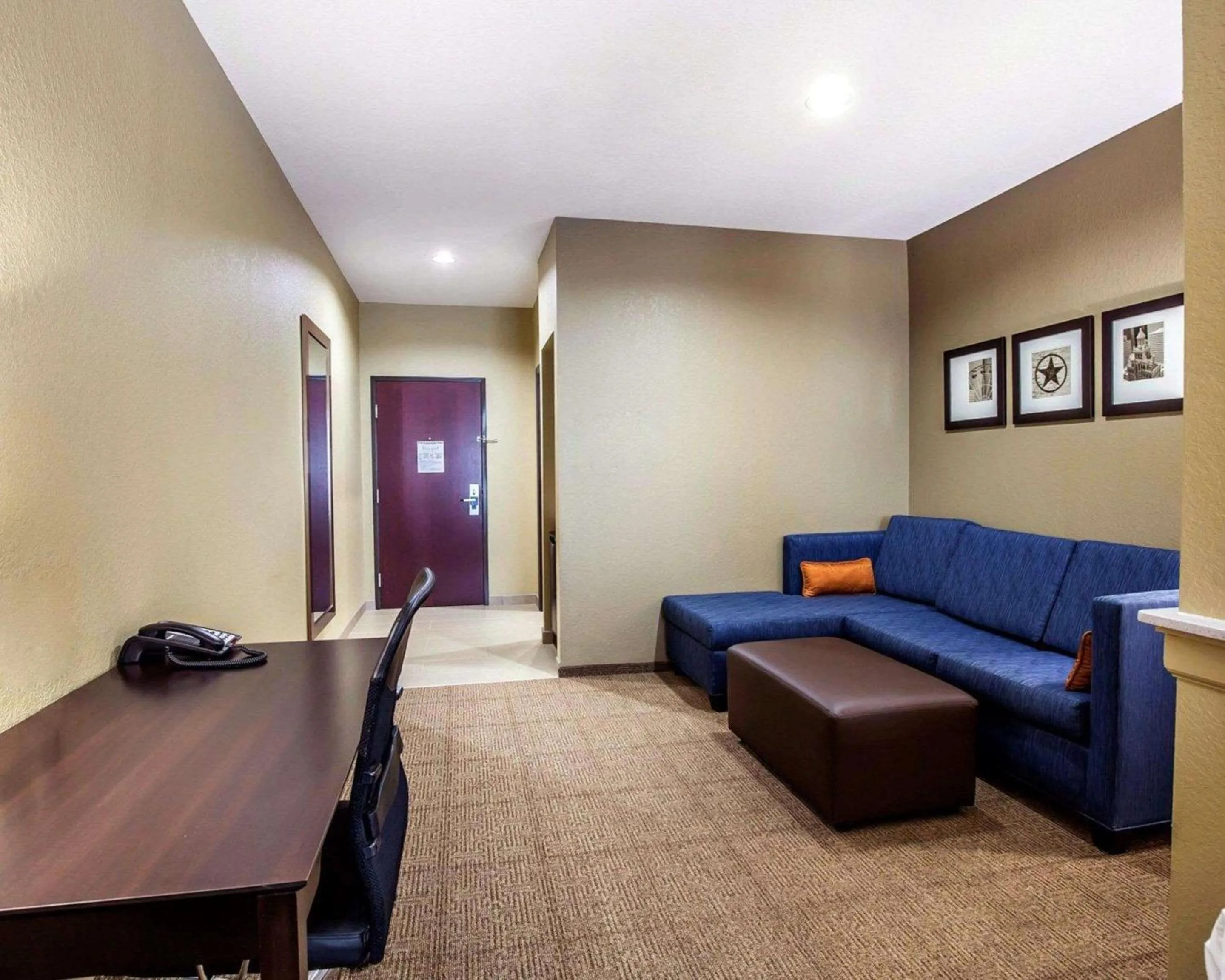 Photo of the whole room in Comfort Suites Northwest - Cy - Fair
