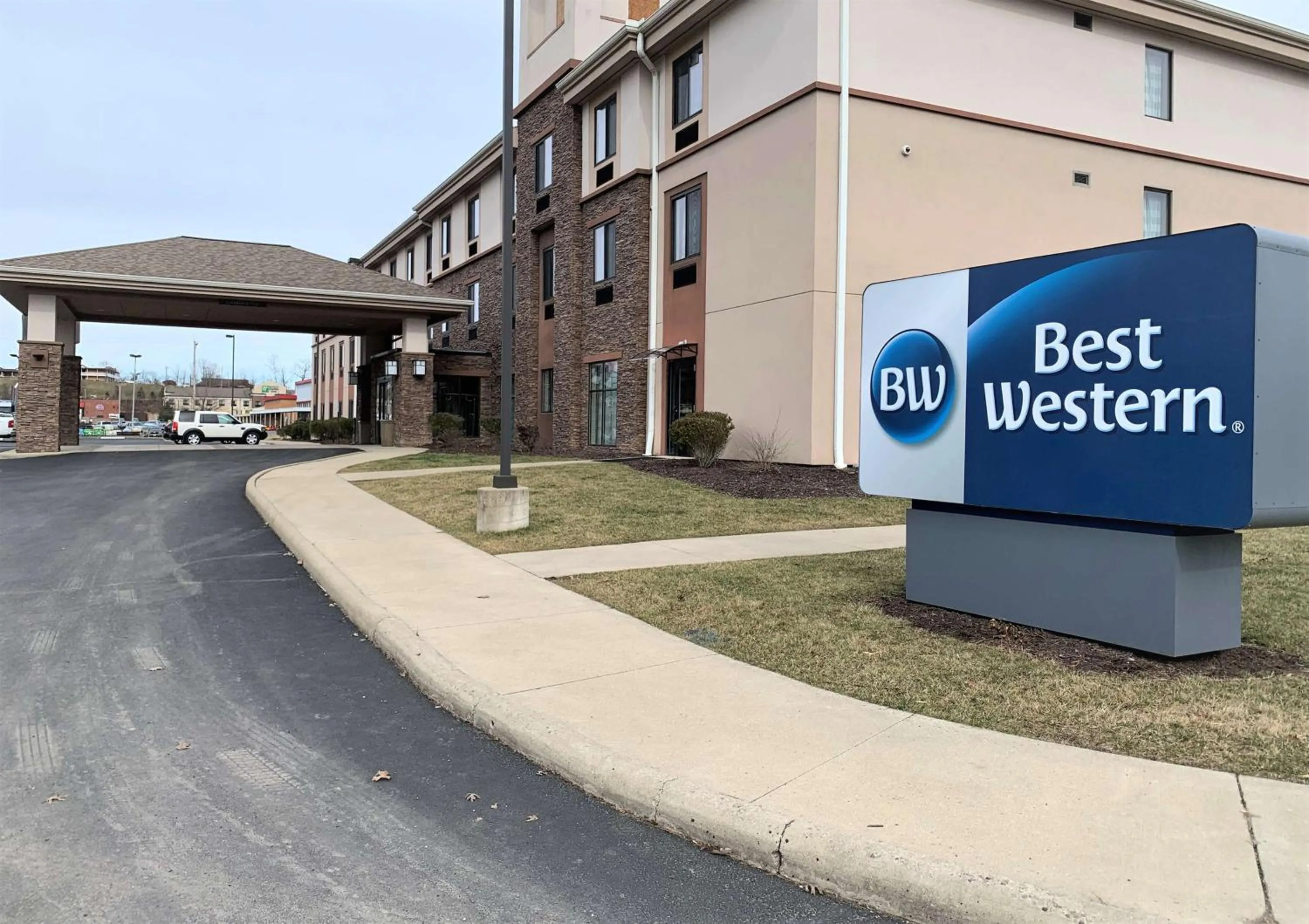 Property Building in Best Western Cambridge