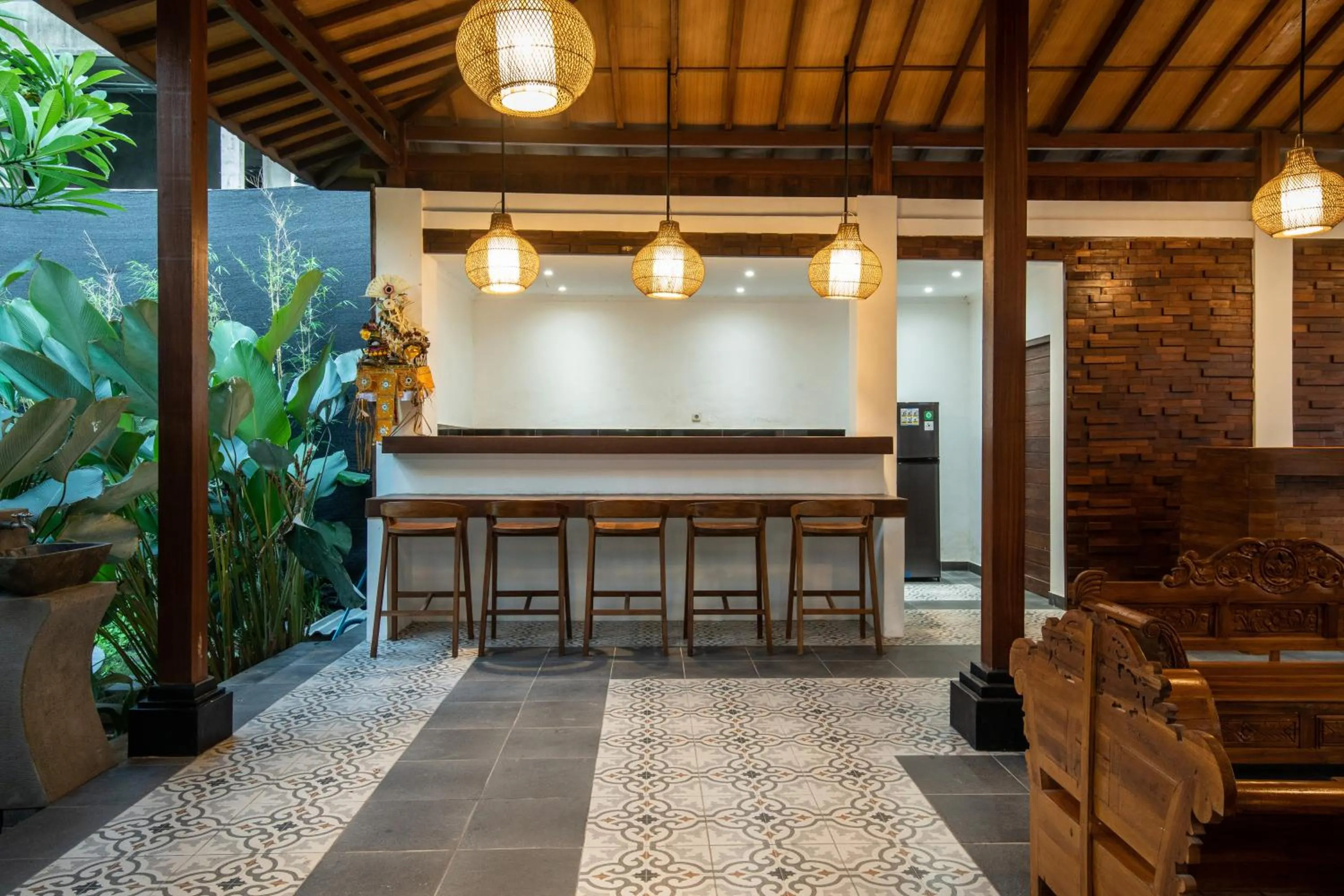 Communal lounge/ TV room in DADEKA Canggu