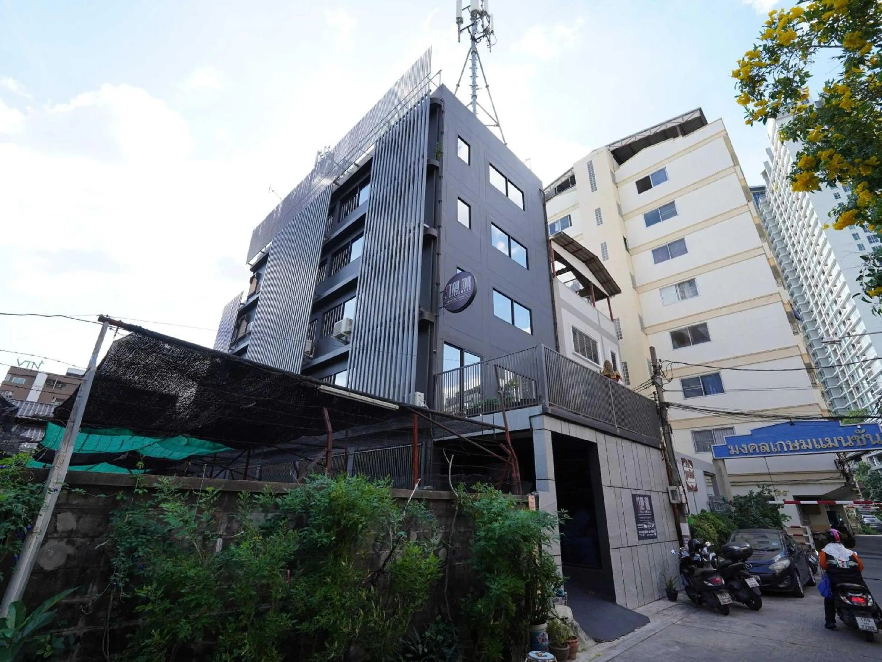 Facade/entrance in Dancenter Rq Bangkok Huai Khwang