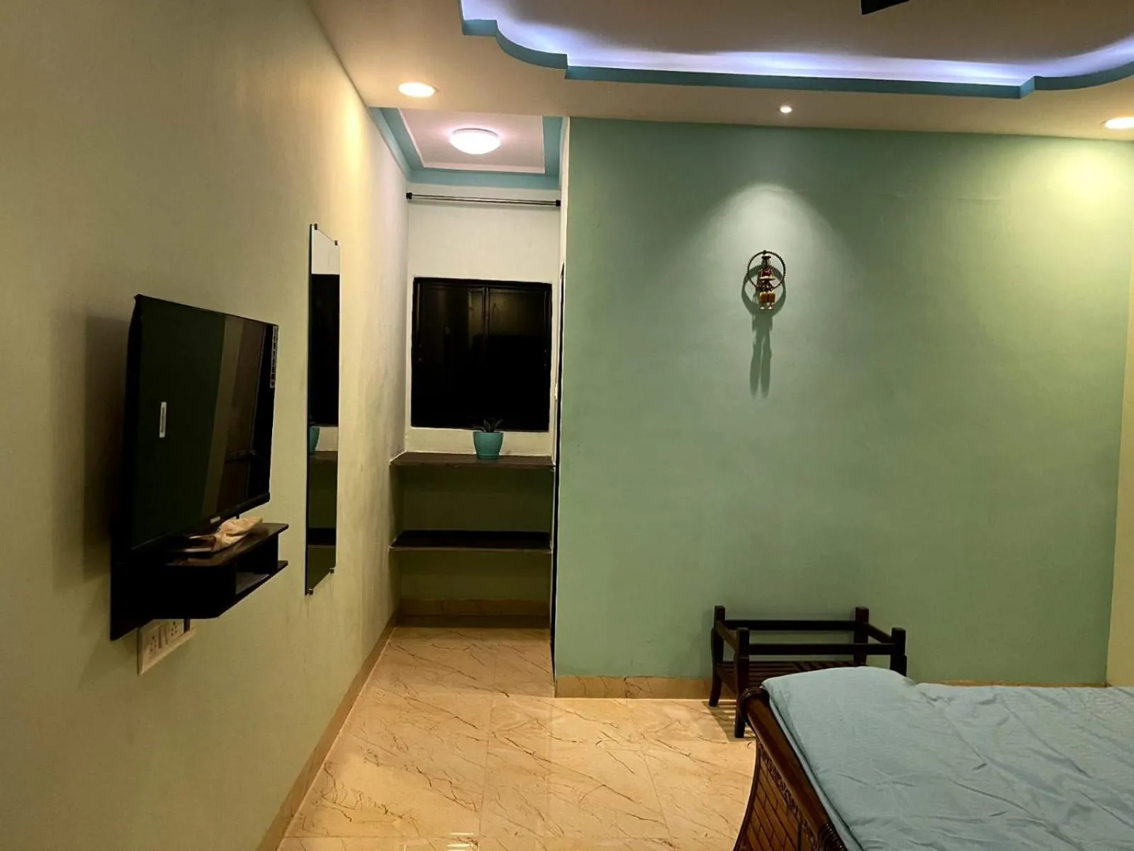 Photo of the whole room, Bed in Tarangan Resort