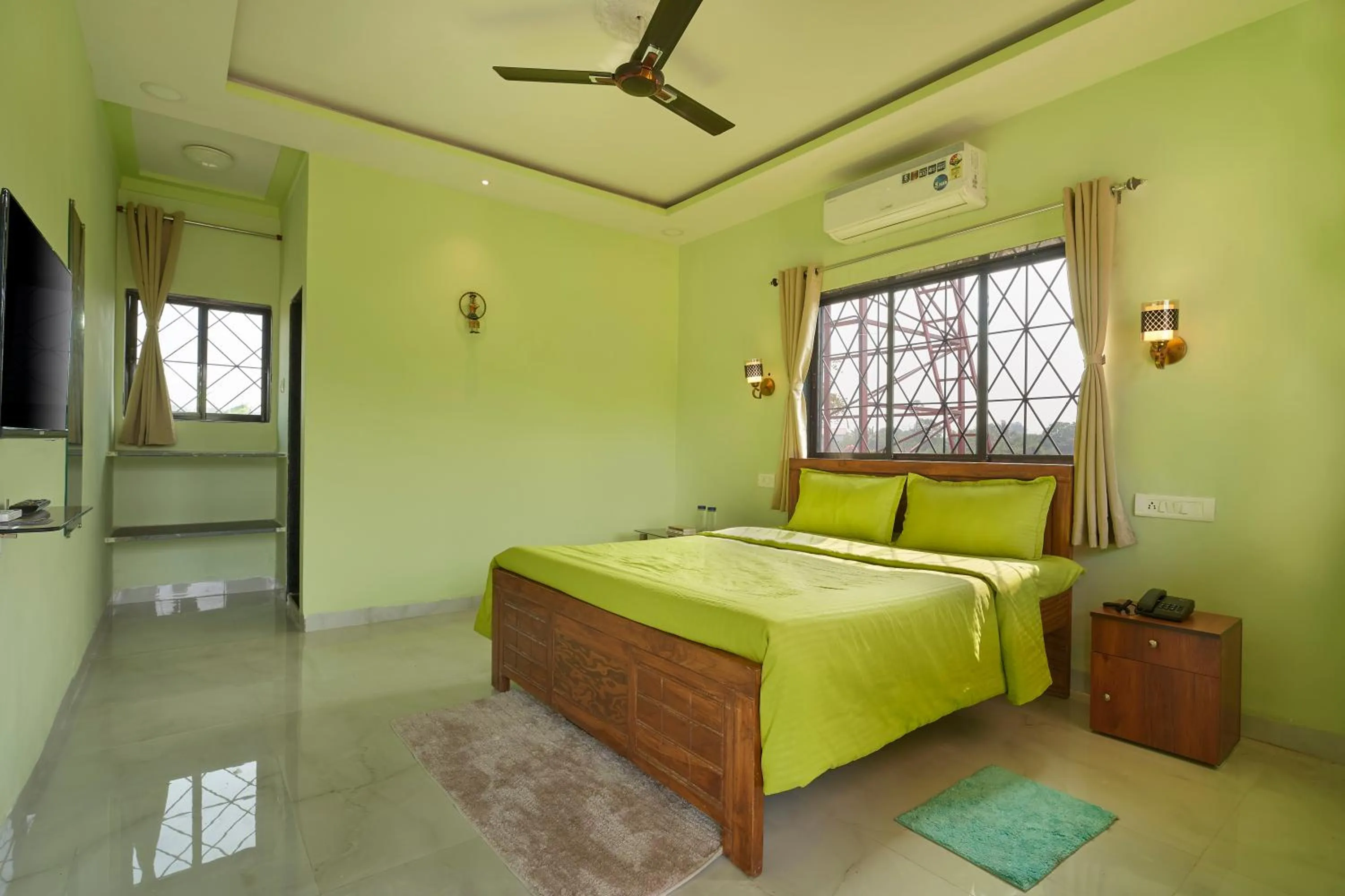 Bedroom, Bed in Tarangan Resort