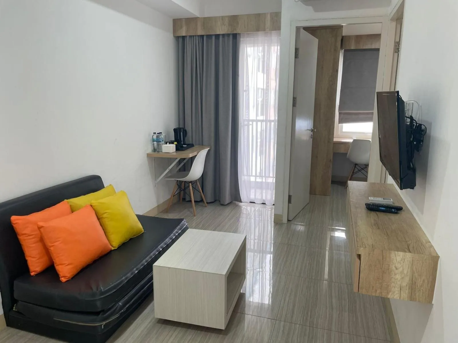 Family in Praya Room