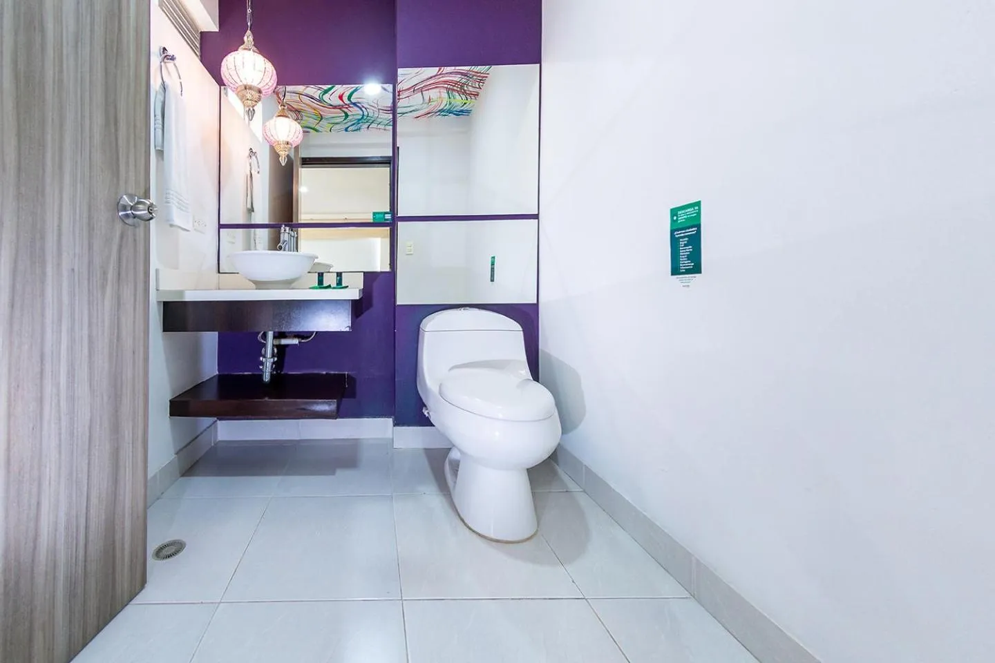 Bathroom in Hotel MH Pereira