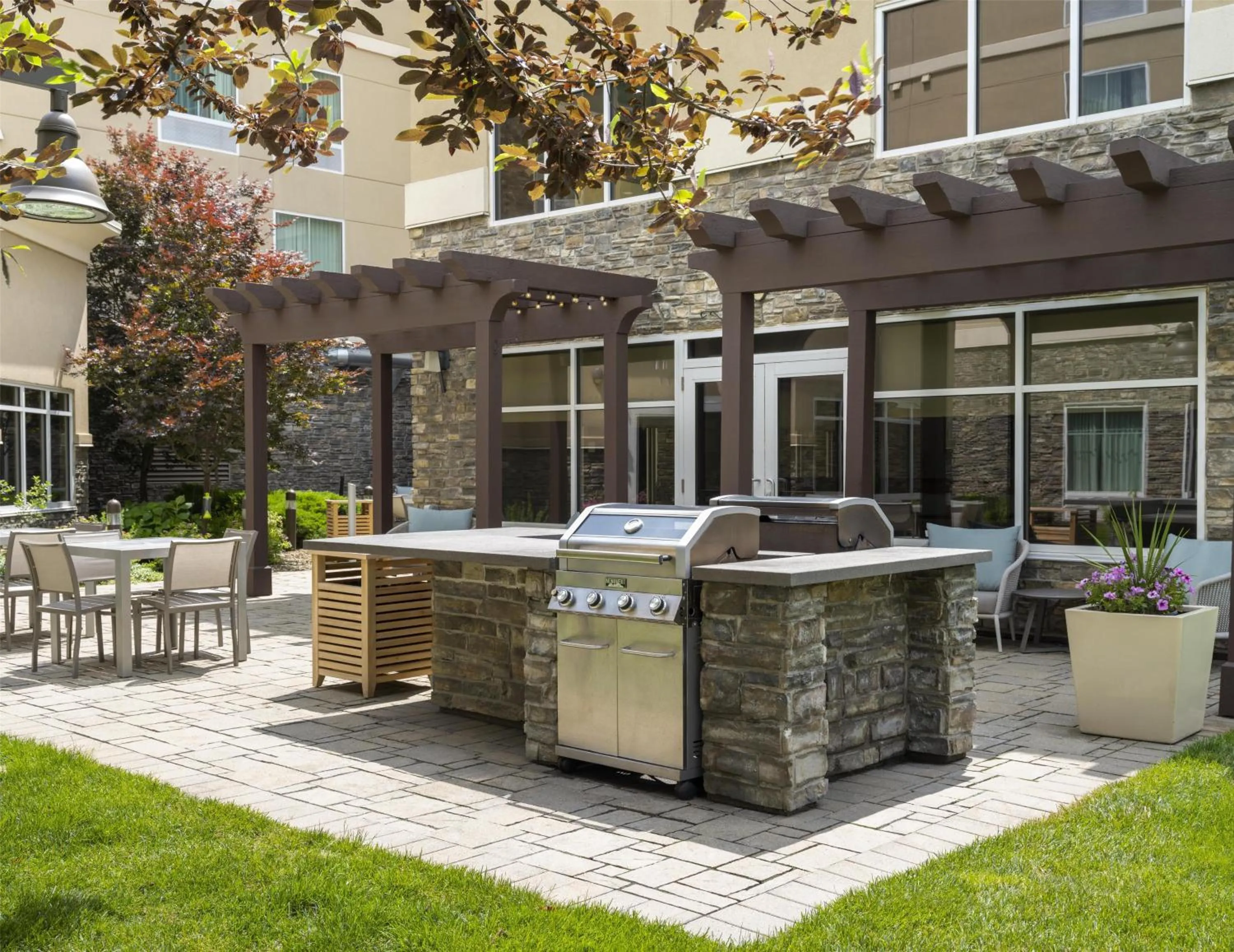 Patio in Homewood Suites by Hilton Akron/Fairlawn